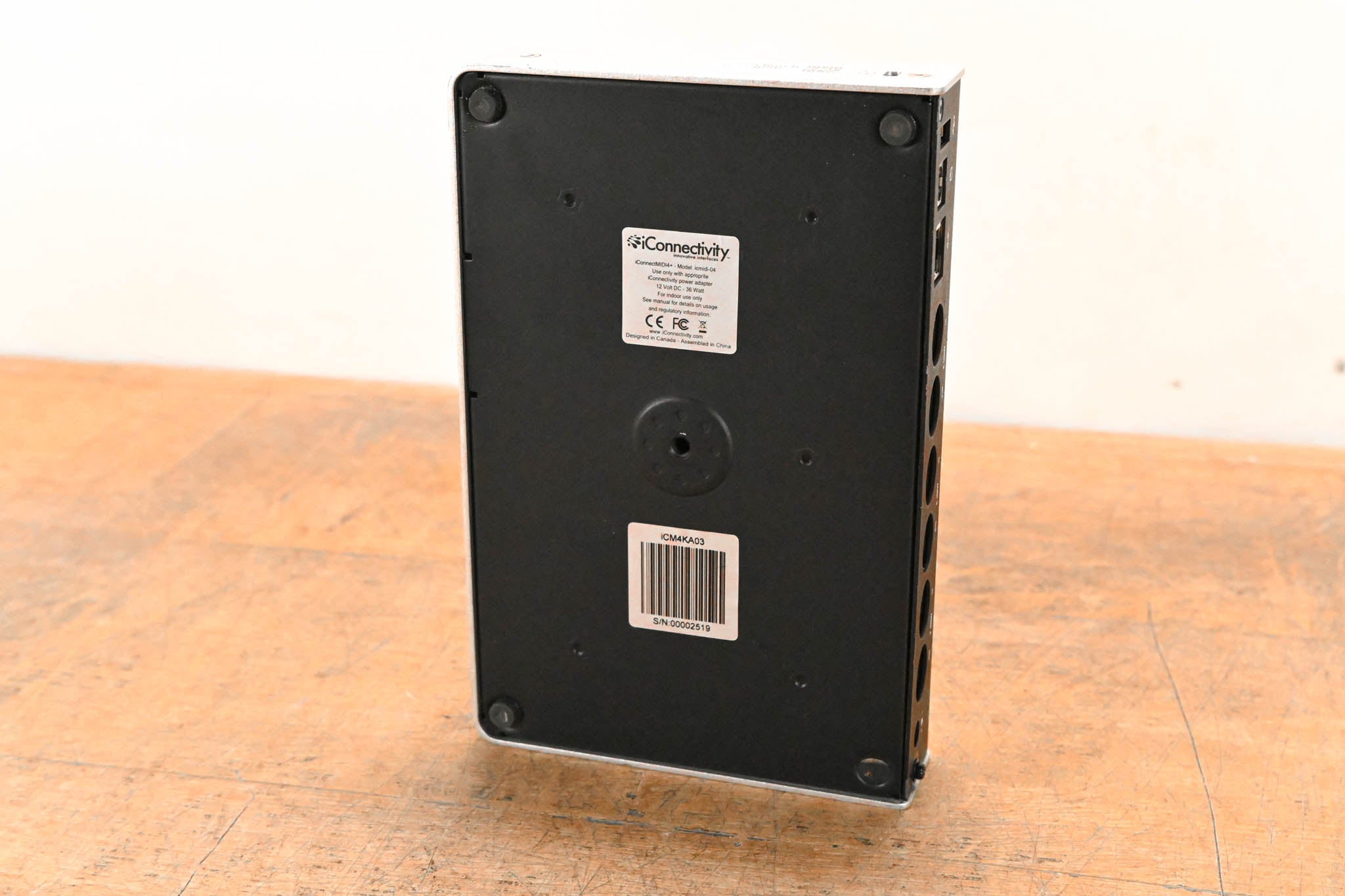 iConnectivity iConnectMIDI4+ USB + Lightning iOS MIDI Interface (NO PSU)