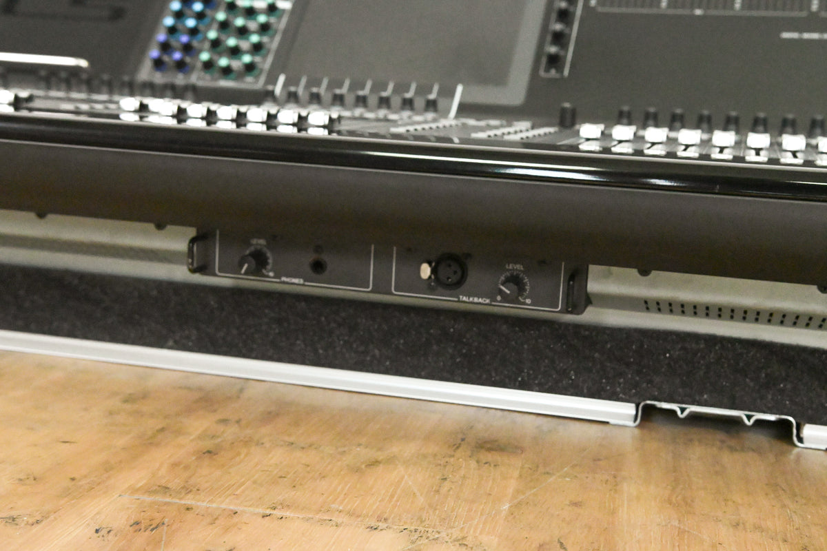 Yamaha CL5 72-Channel Digital Mixing Console w/ Road Case