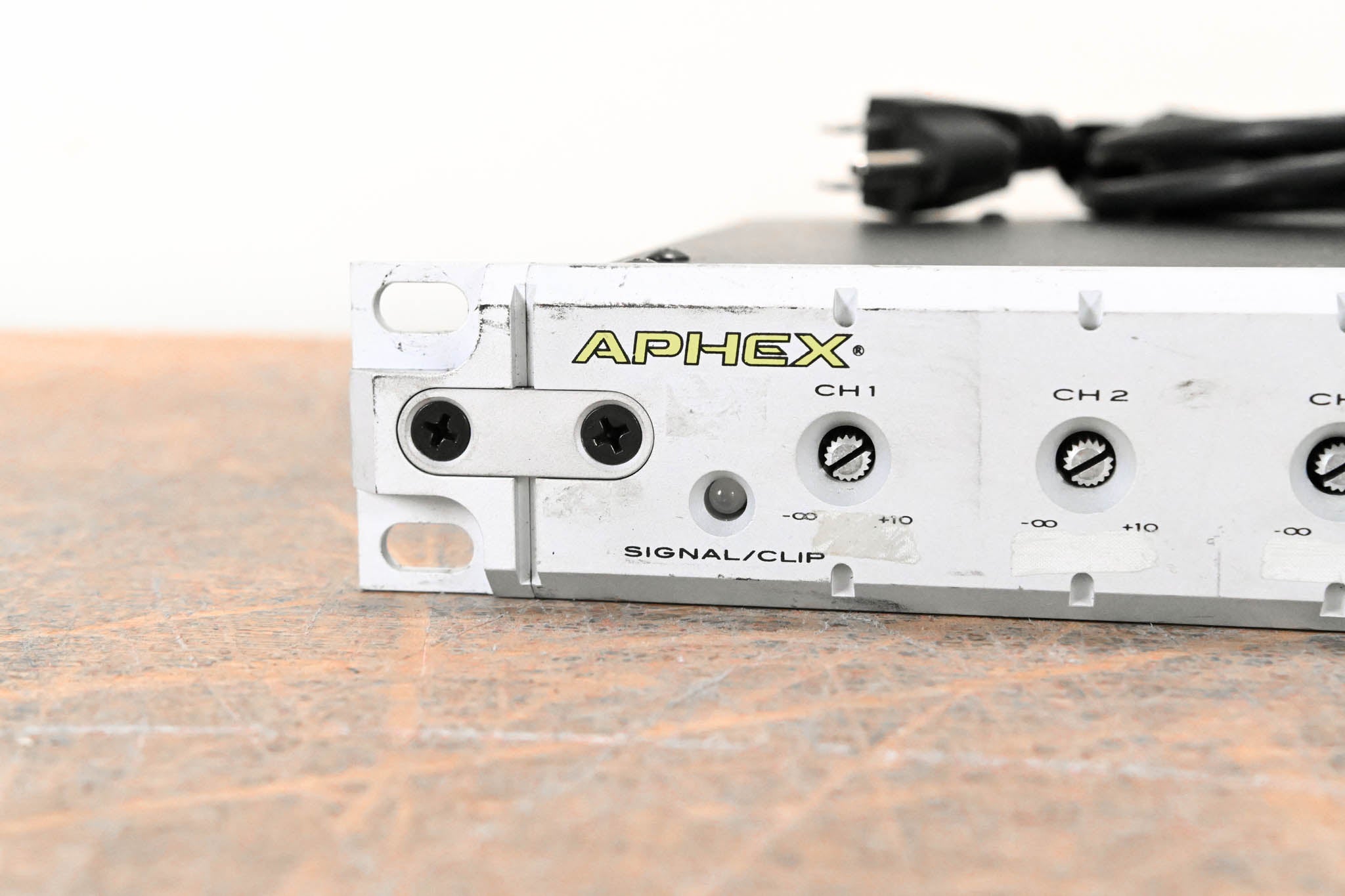 Aphex 120B Audio Distribution Amplifier