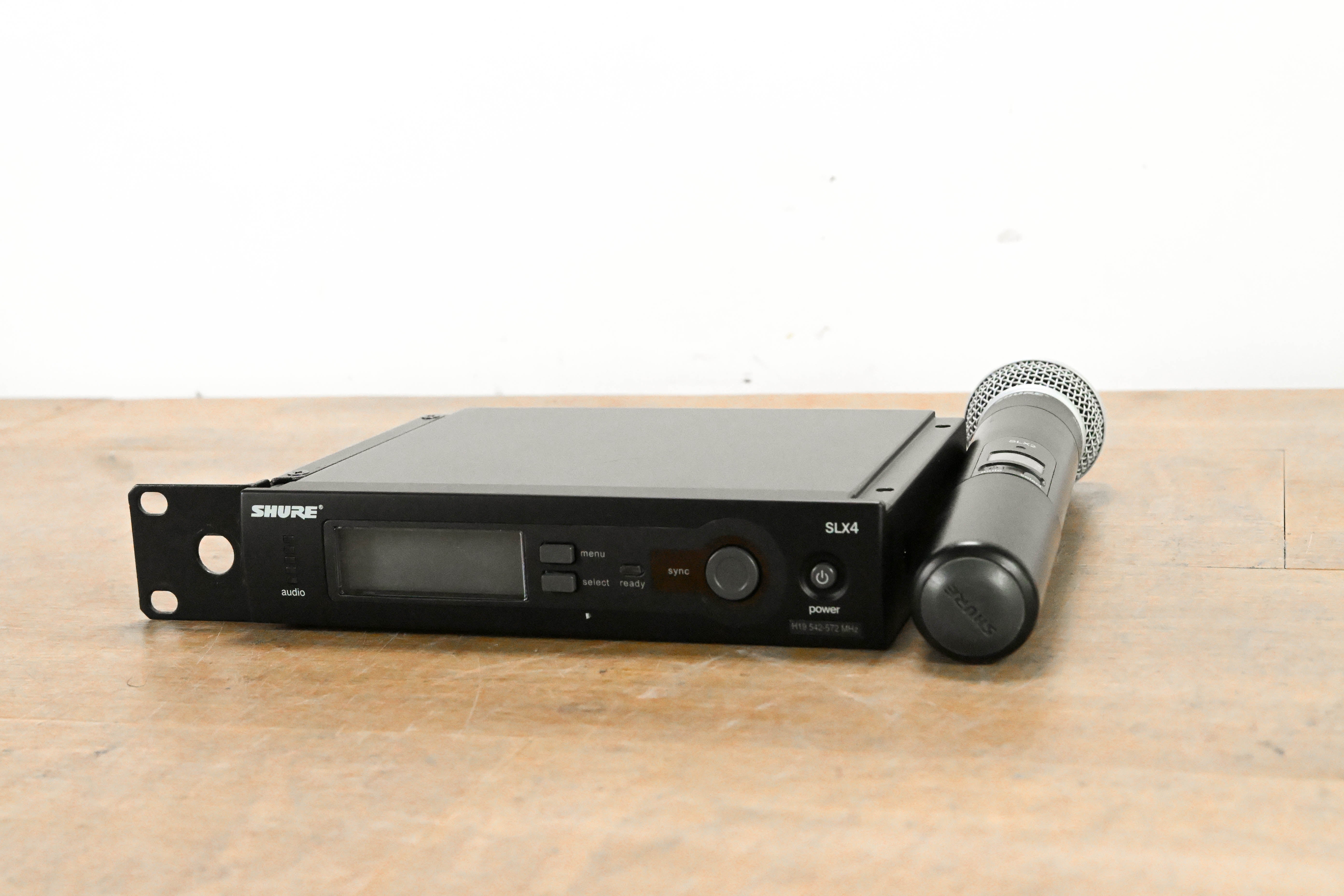 Shure SLX24/SM58 Handheld Microphone System - H19 Band NO POWER SUPPLY
