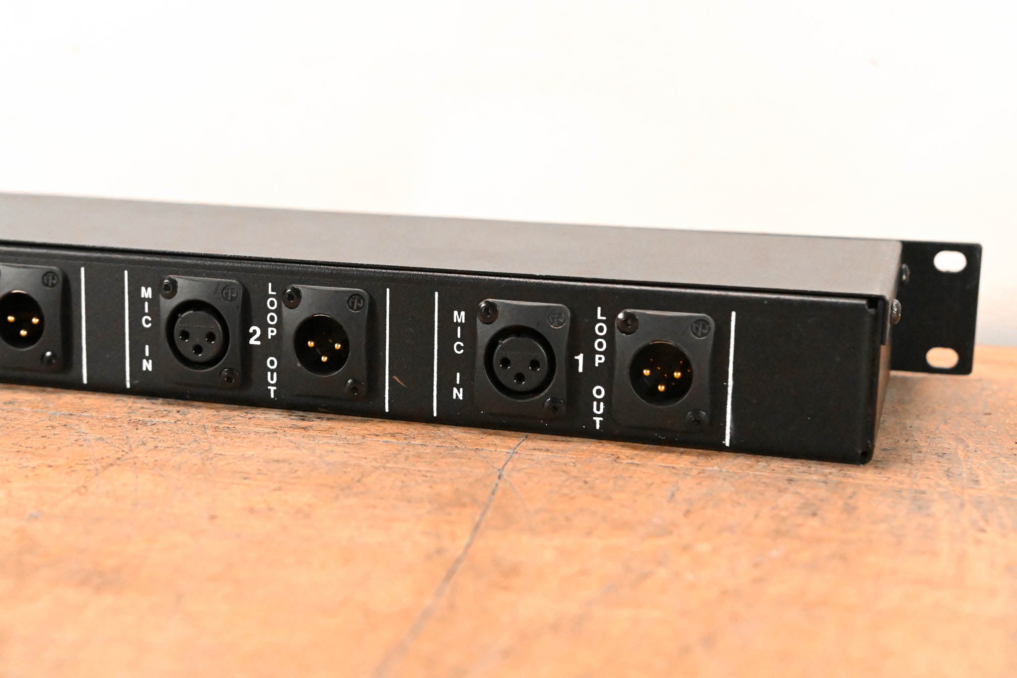 Horizon MS-4 4-Channel Rackmount Mic Splitter