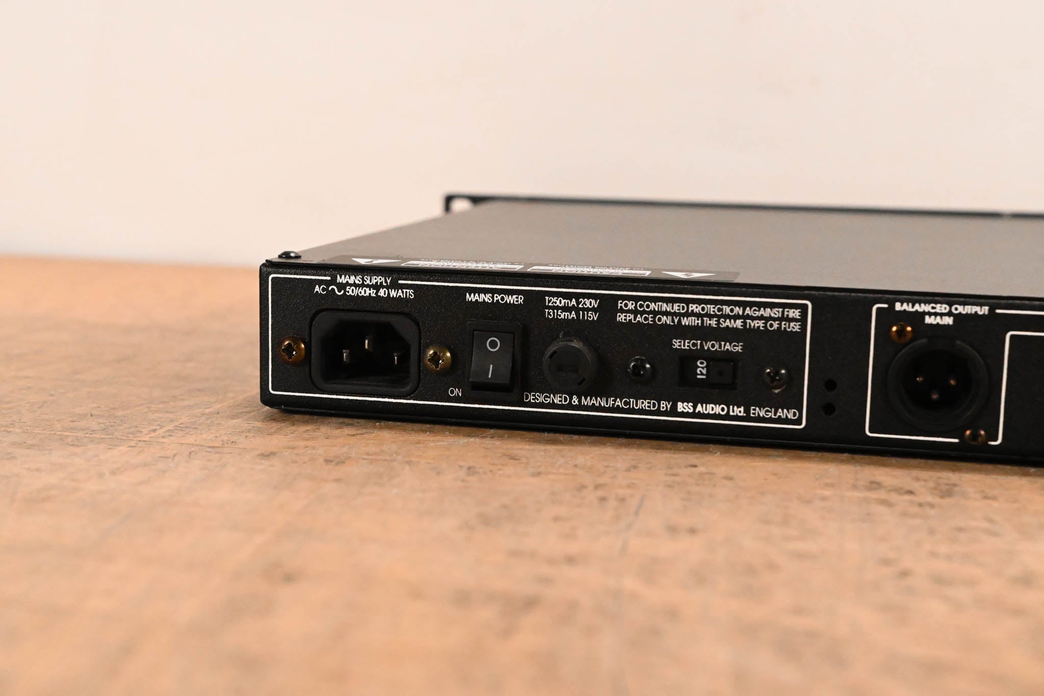 BSS DPR-901II Dynamic Equalizer