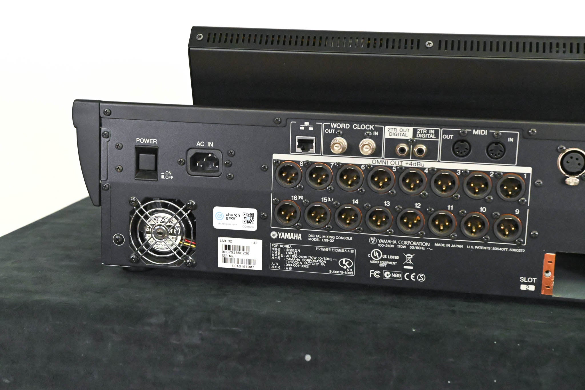 Yamaha LS9-32 32-Input Digital Mixing Console