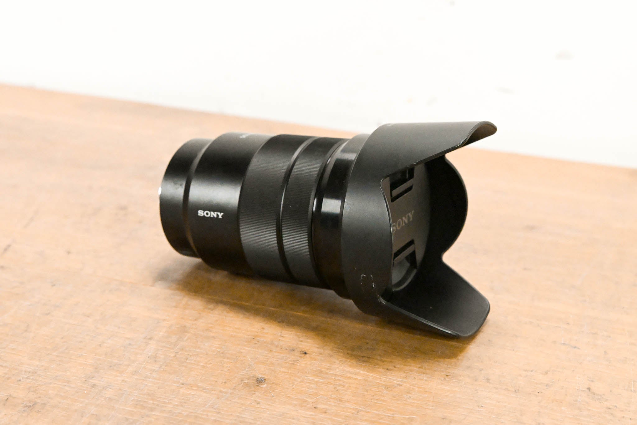 Sony SELP18105G E PZ 18-105mm f/4 G OSS Lens