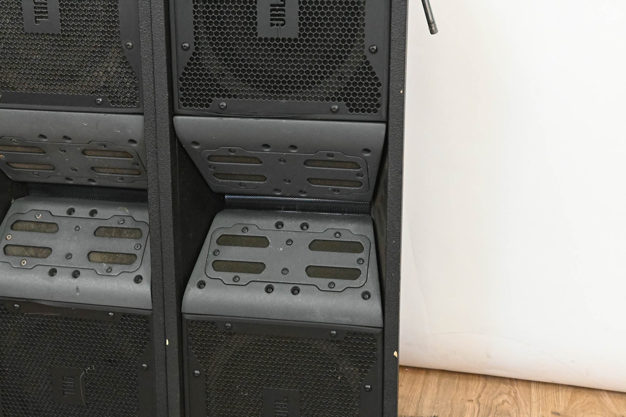 JBL VT4887 Compact Bi-Amplified 3-Way Line Array Element (PAIR)