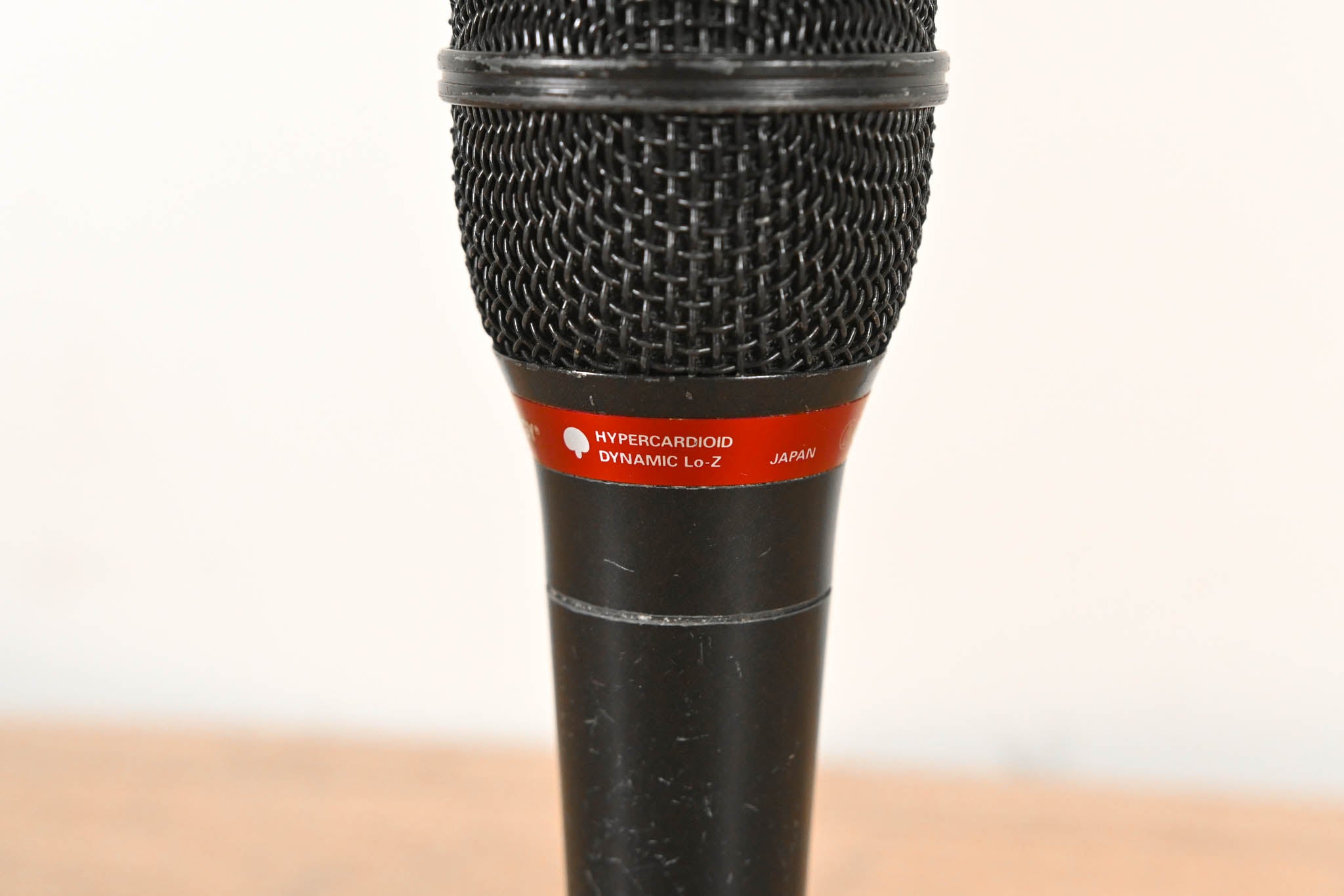 Audio-Technica ATM61HE/S Hypercardioid Dynamic Handheld Microphone