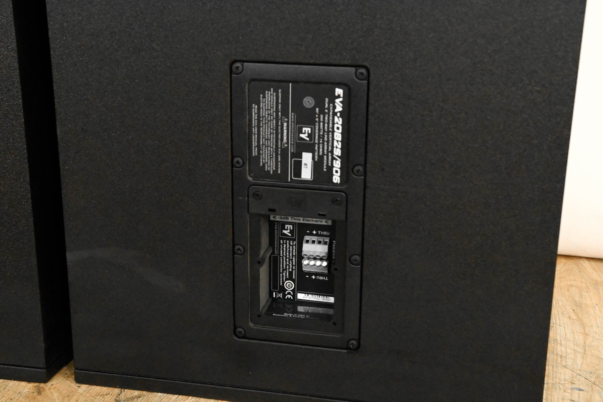 Electro-Voice (EV) EVA-2082S/906 Full-Range Line-Array Speaker (PAIR)