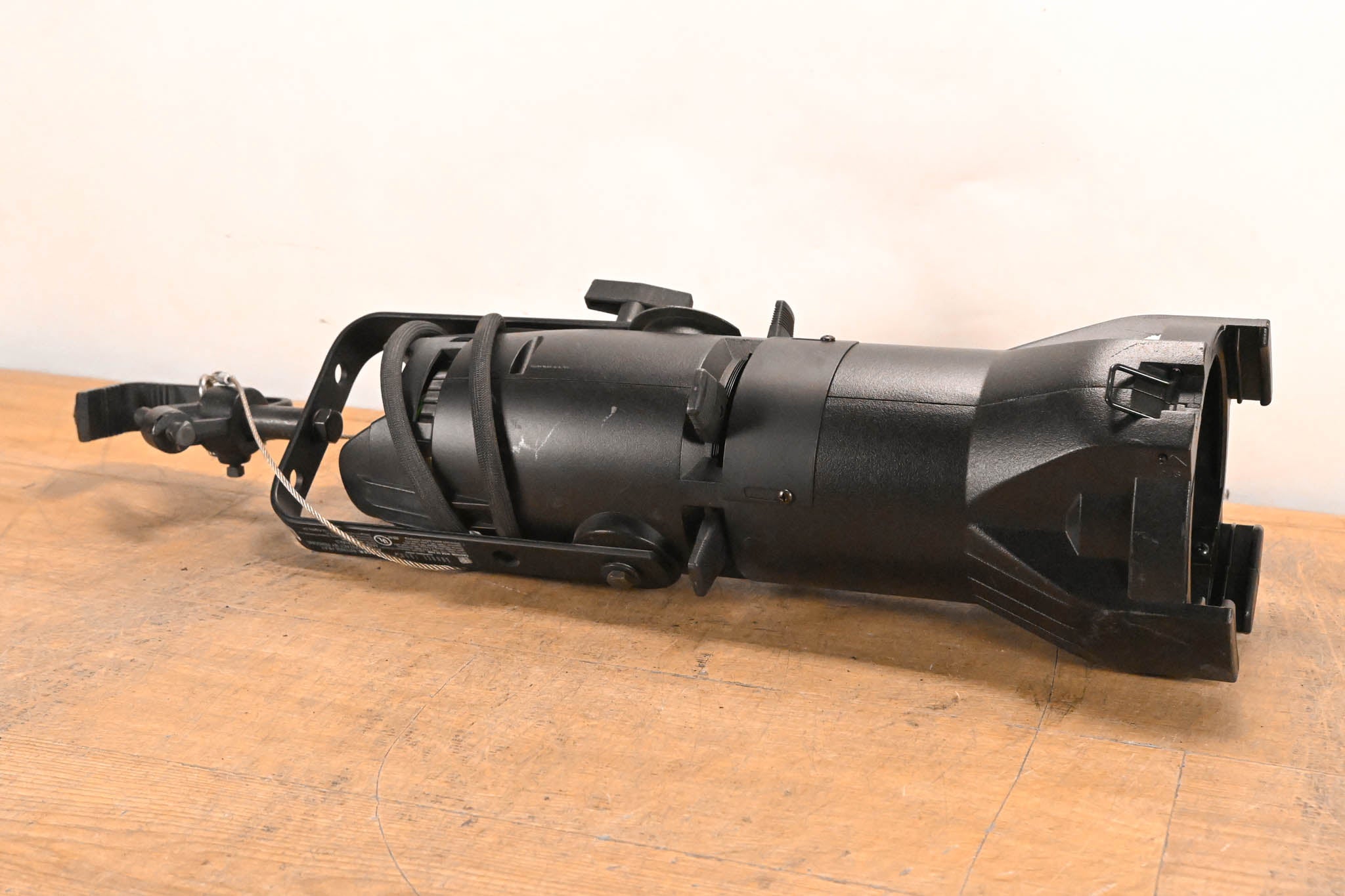 ETC Source Four Jr 26 Degree 575 Ellipsoidal Light