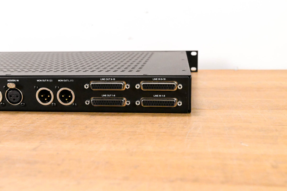 Universal Audio Apollo 16 MkII Thunderbolt 2 Interface (NO POWER SUPPLY)