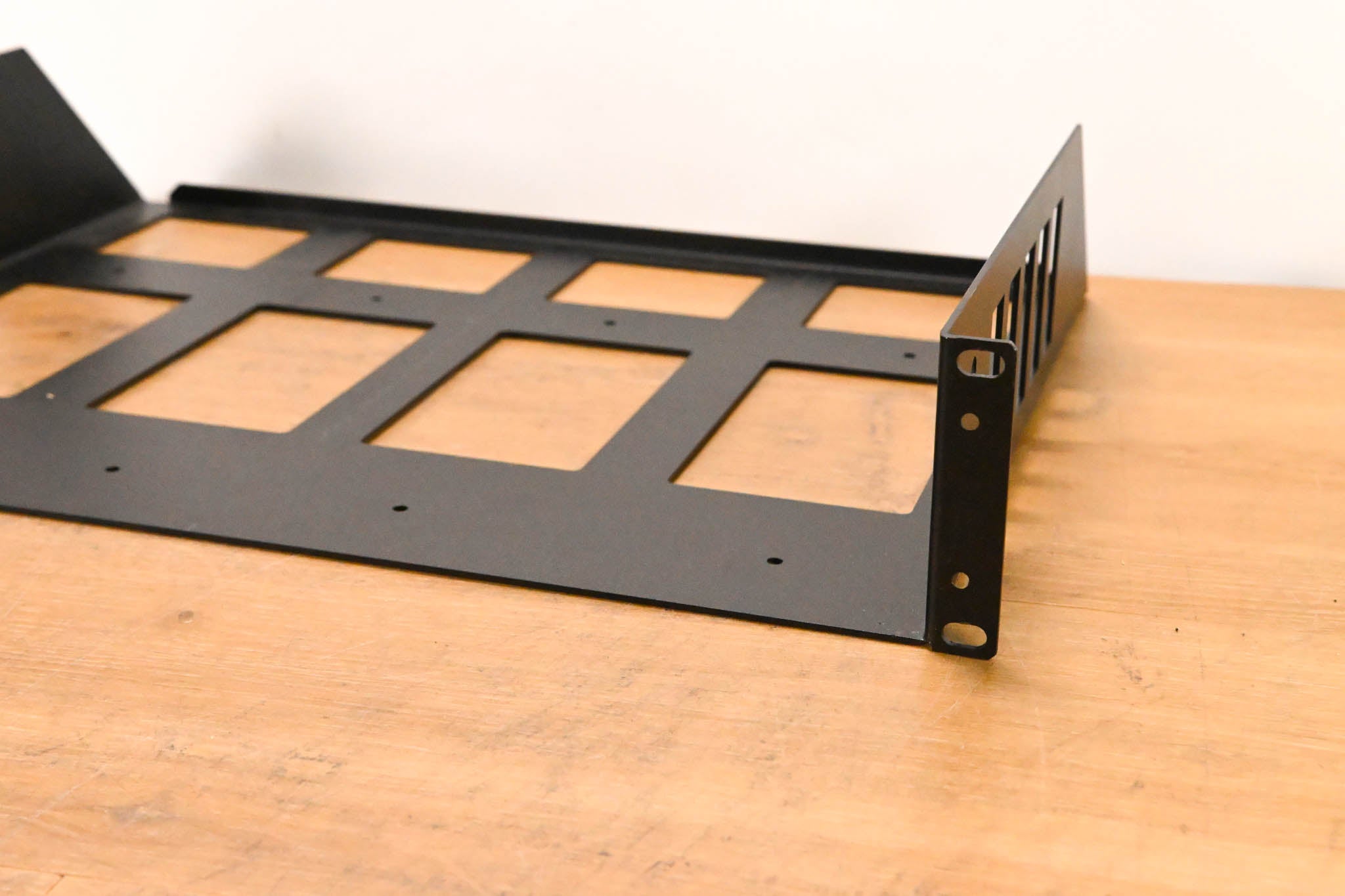 Waves Rack Shelf For Half-Rack Sound Grid Servers