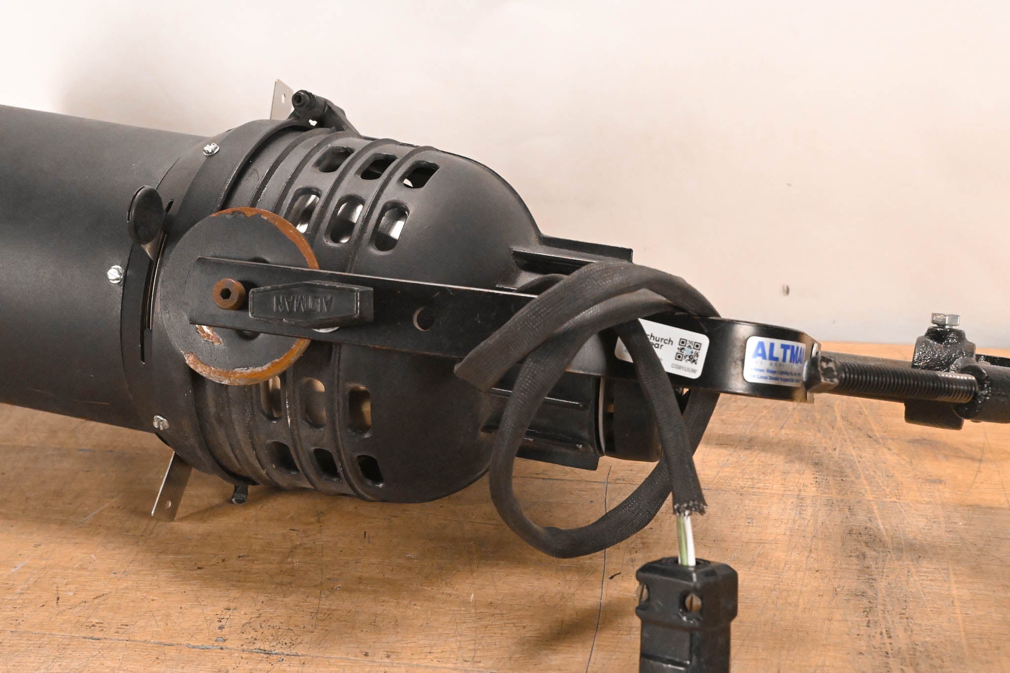 Altman 360Q 6" x 12" 750W Ellipsoidal Light