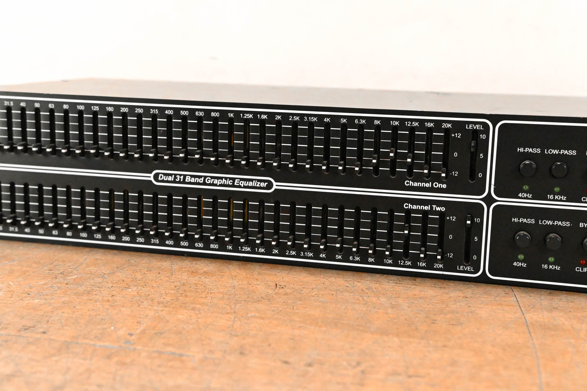 Stageworks E231X Dual 31 Band Graphic Equalizer