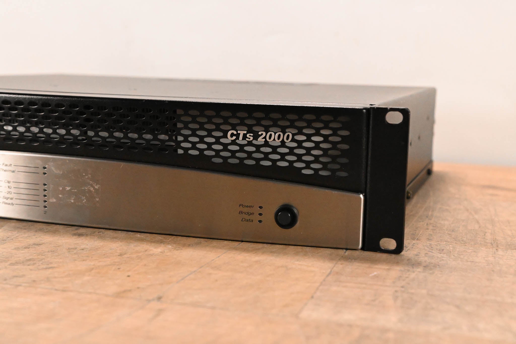 Crown CTs 2000 Two-Channel 1000W Power Amplifier