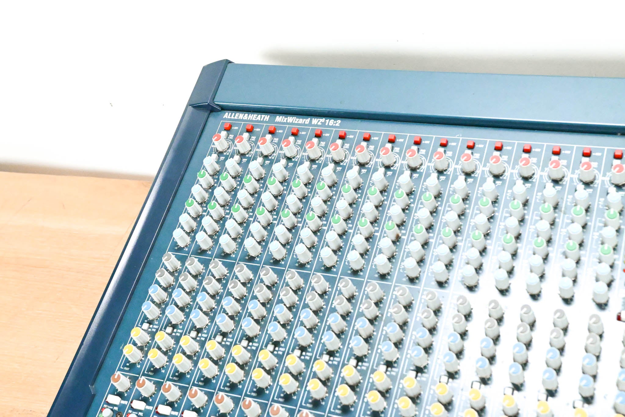 Allen & Heath MixWizard WZ3 16:2 16-Channel Analog Mixer