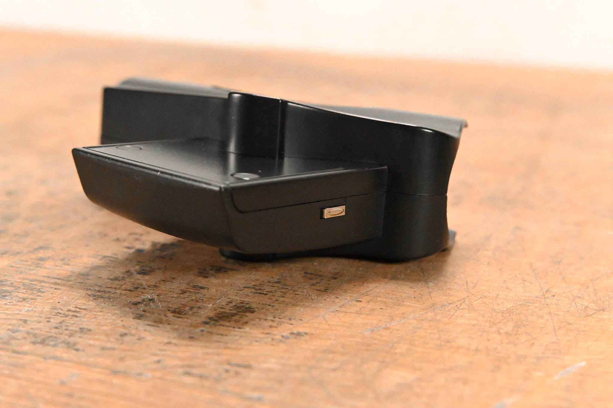 Sennheiser LA 2 Charging Adapter
