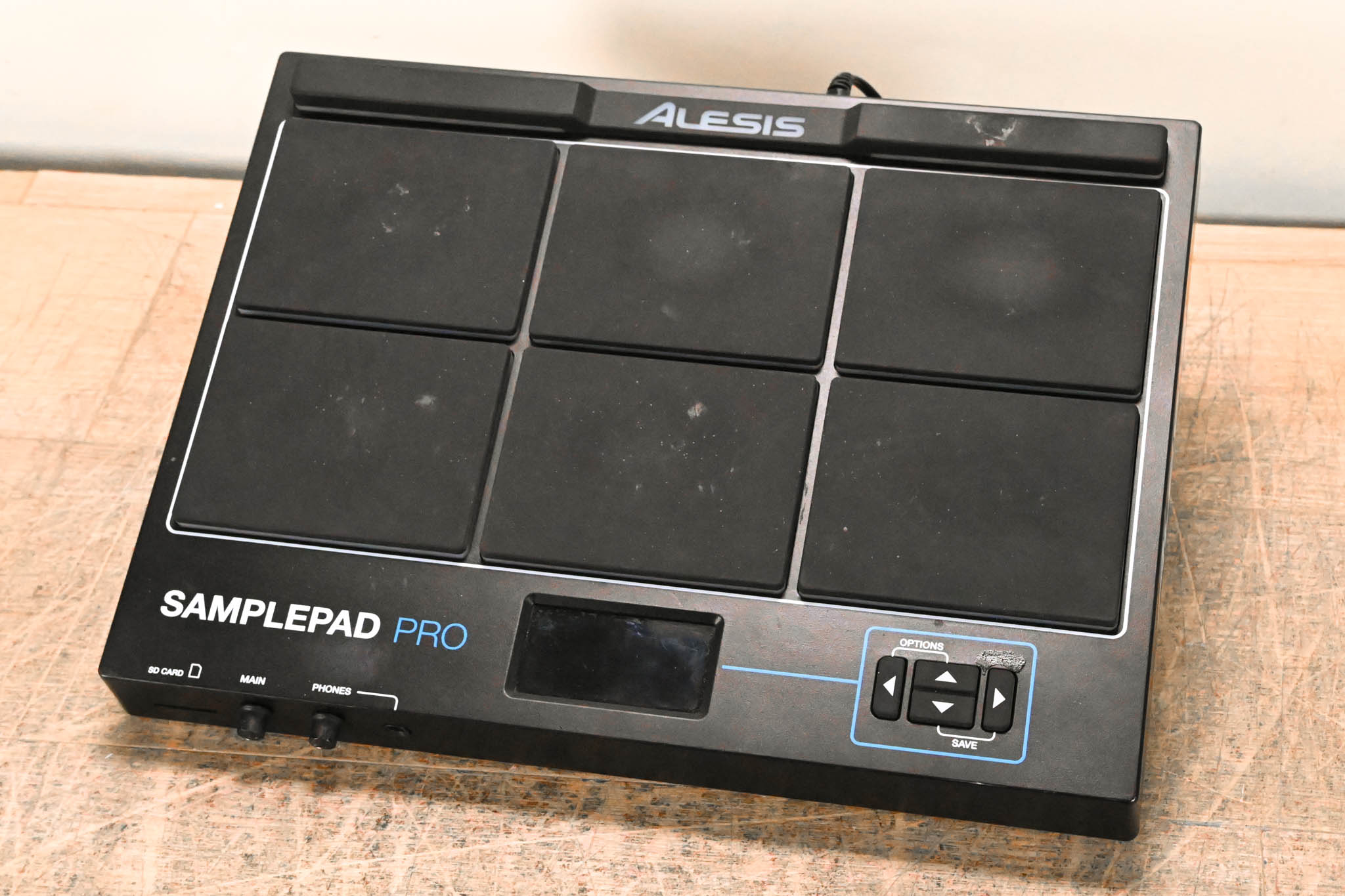 Alesis SAMPLEPAD PRO 8-Pad Percussion and Sampling Instrument