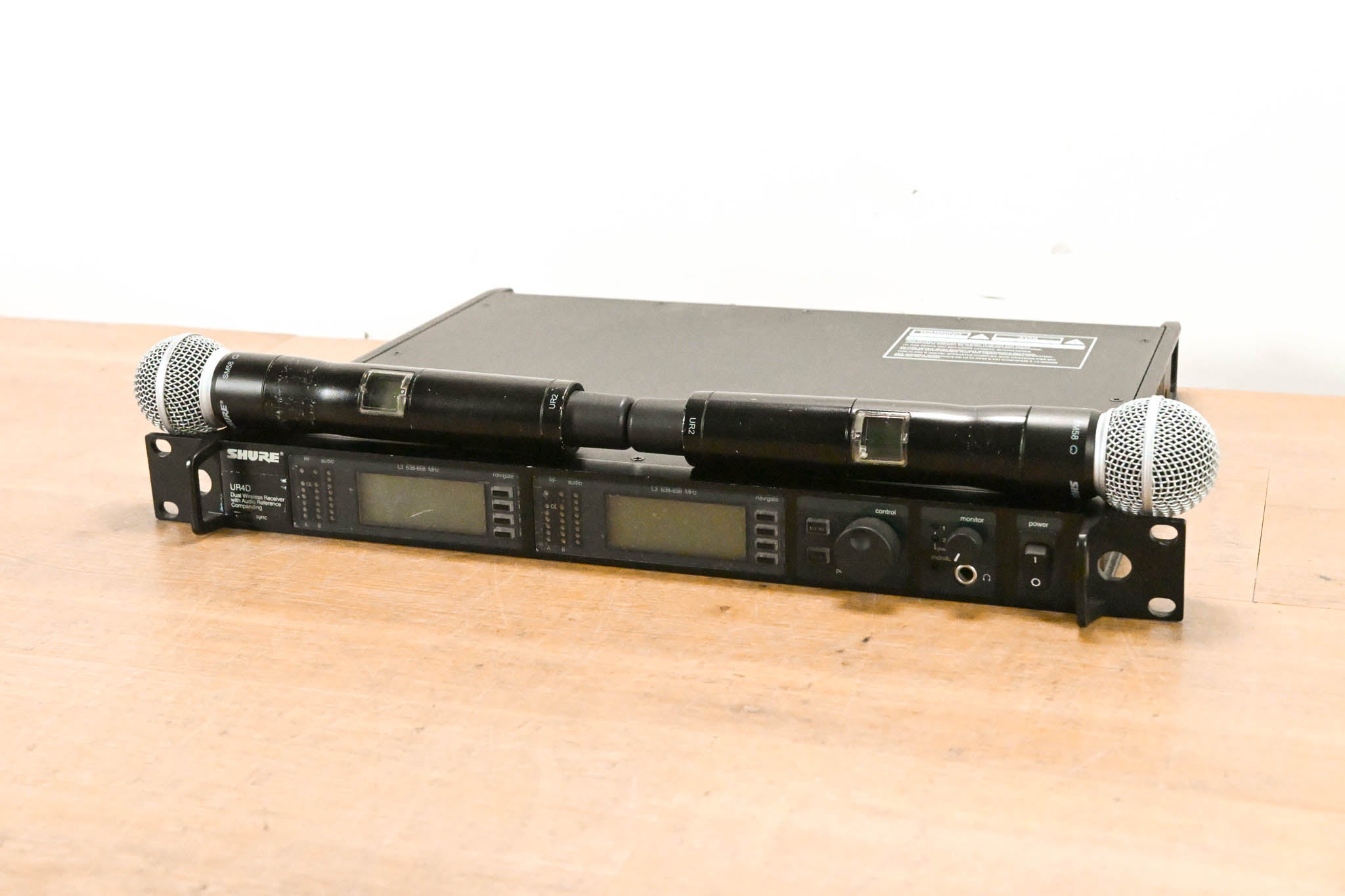 Shure UR4D Wireless Receiver w/ two UR2/SM58 Handheld Mics - L3 Band