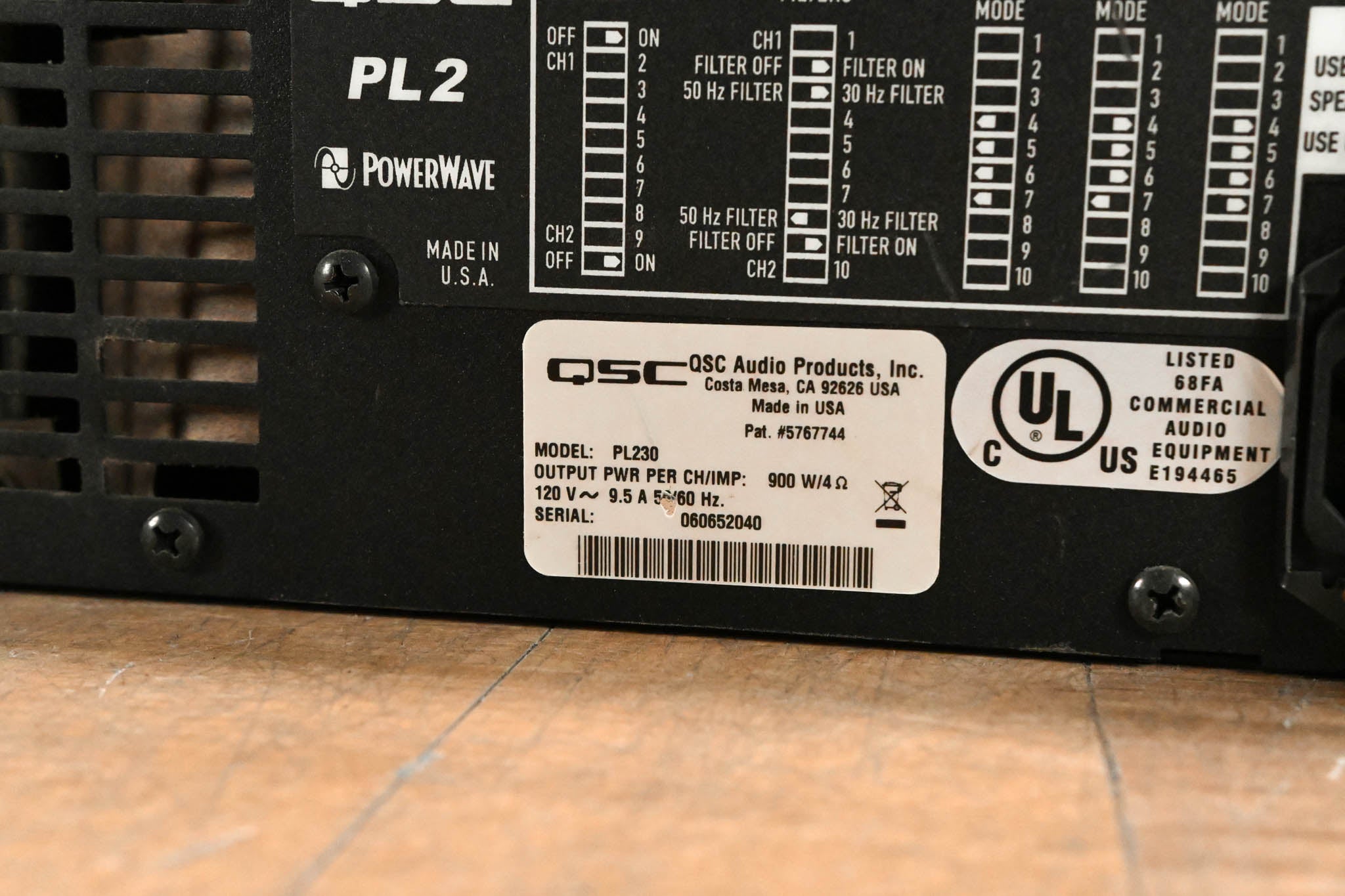 QSC PL230 PowerLight 2 Series 2-Channel 1500W Power Amplifier