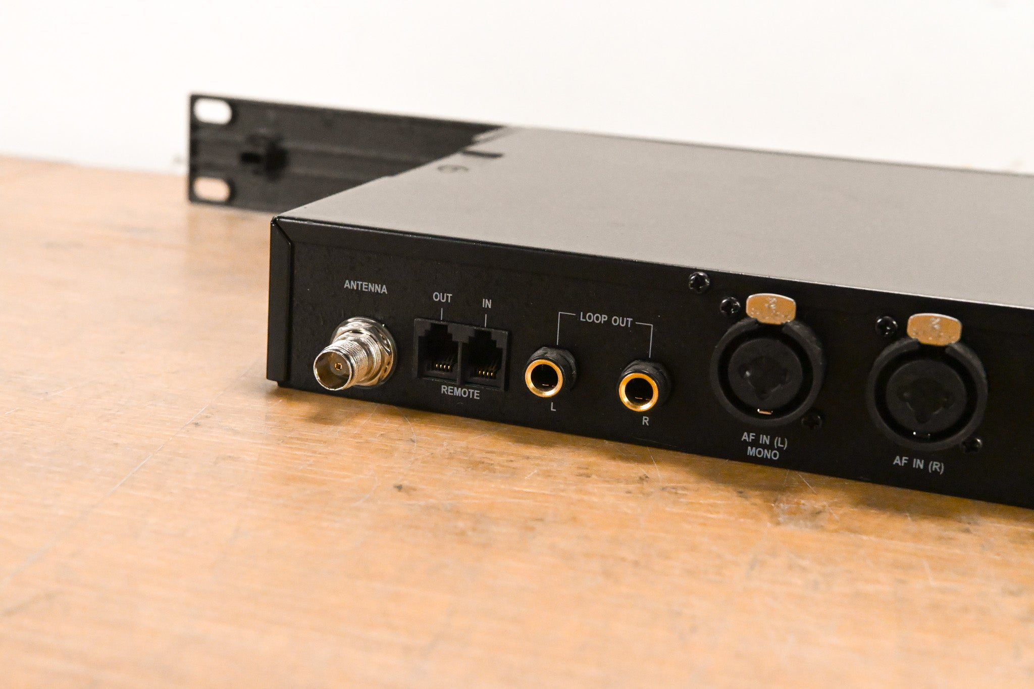 Mipro MI-909T/R Digital IEM System - 5E Range: 480-544 MHz (NO PSU)