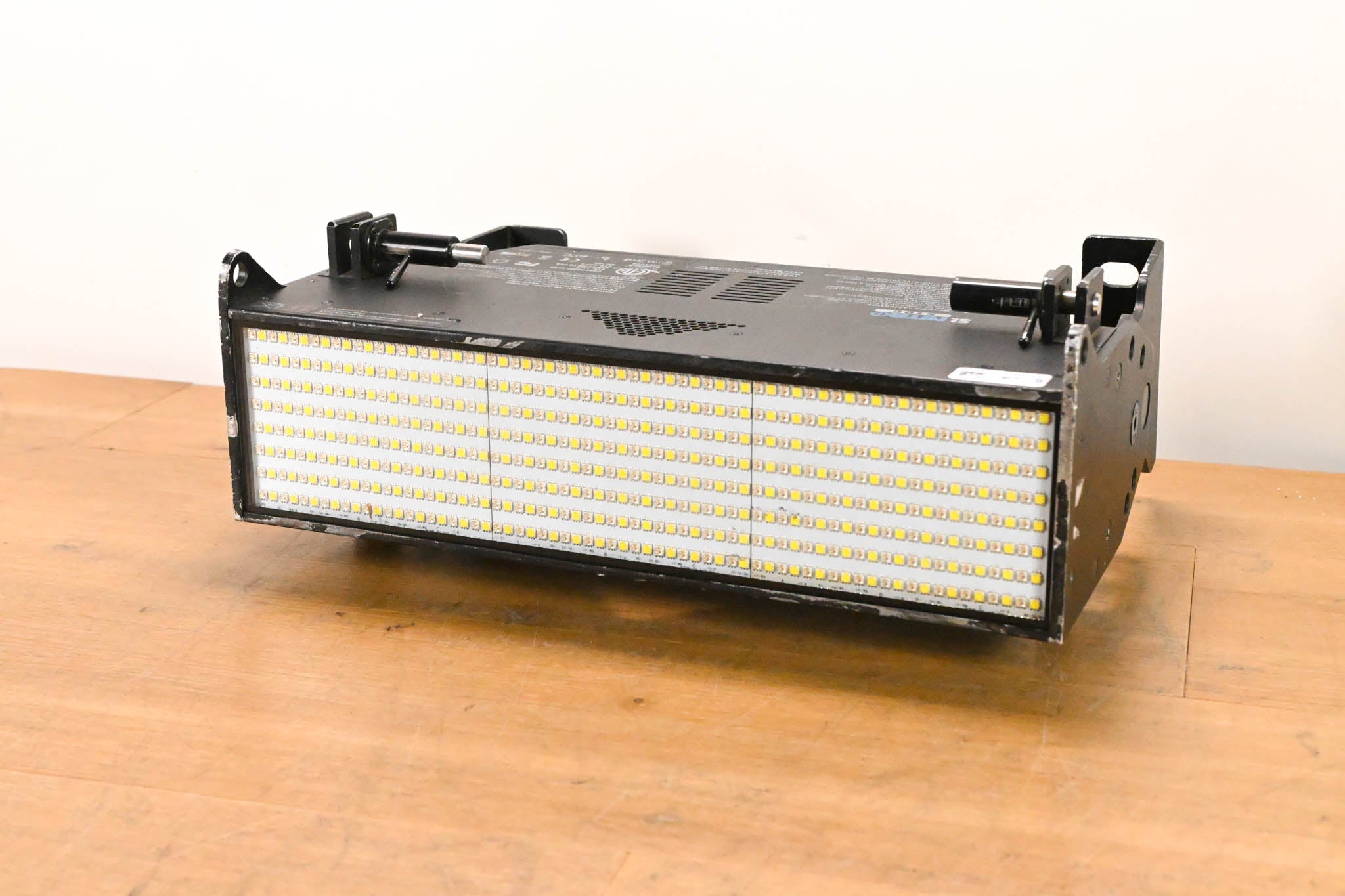 Philips Showline SL Nitro 510C RGBW LED Strobe Light