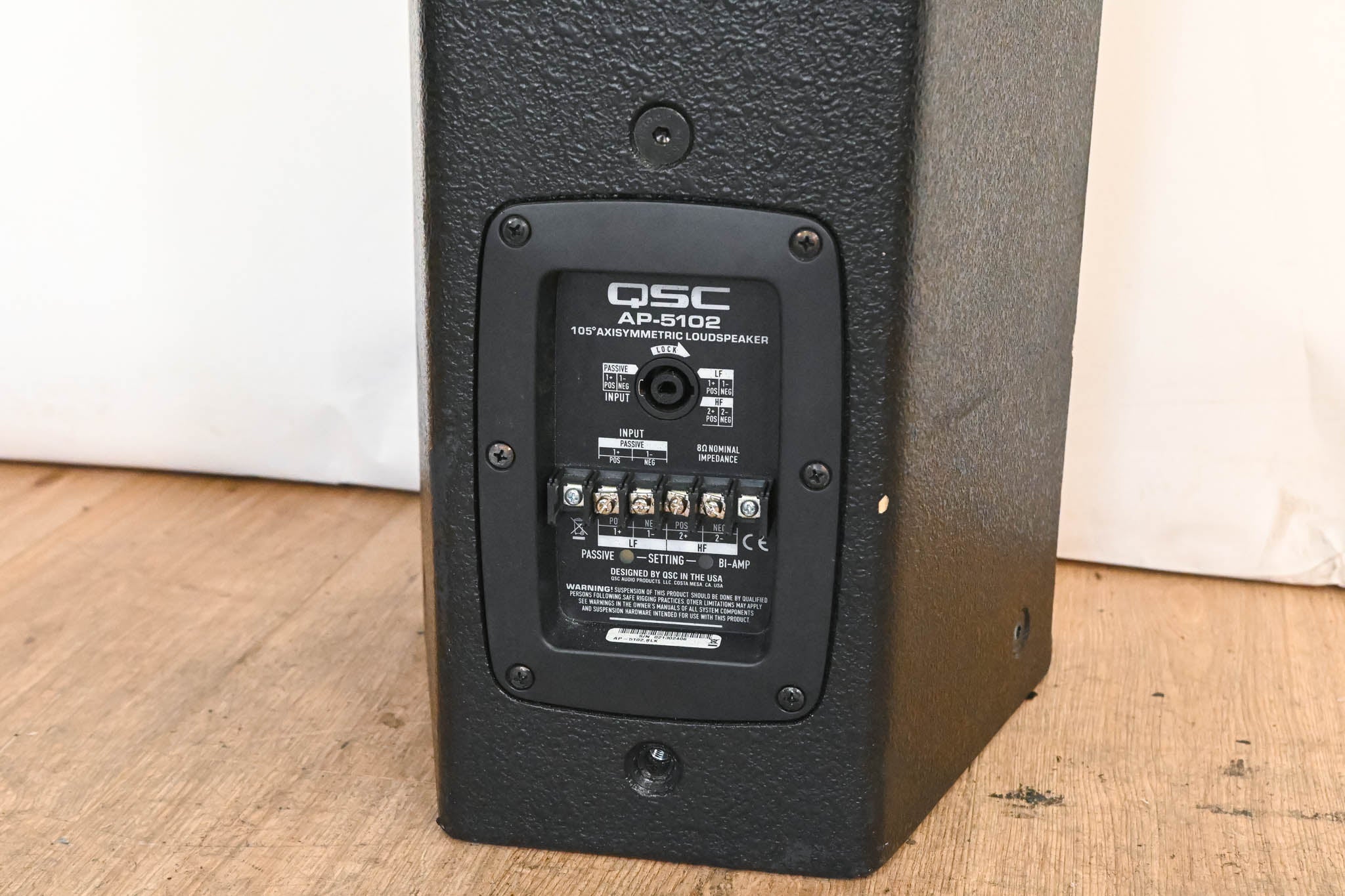 QSC AP-5102 2-Way Acoustic Performance Loudspeaker - Black