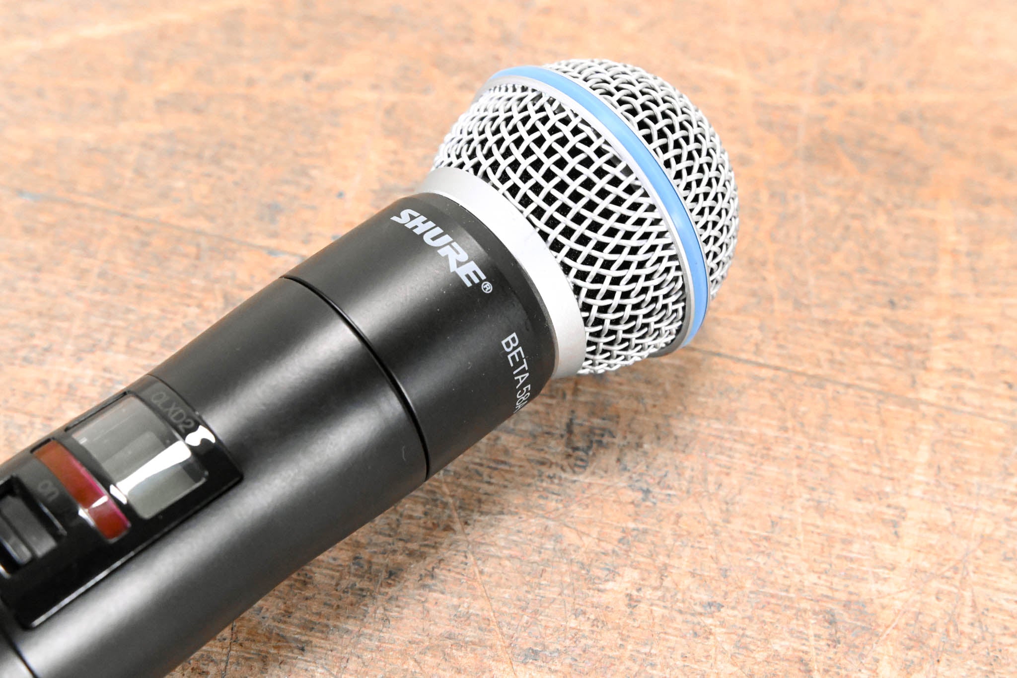 Shure QLXD2/B58A Handheld Transmitter with Beta 58A Capsule - V50 Band