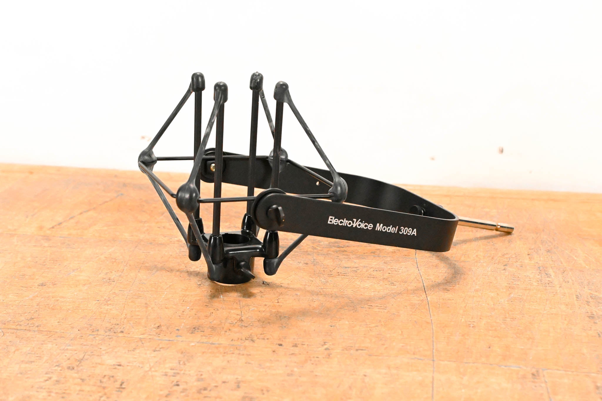 Electro-Voice (EV) 309A Shock Mount