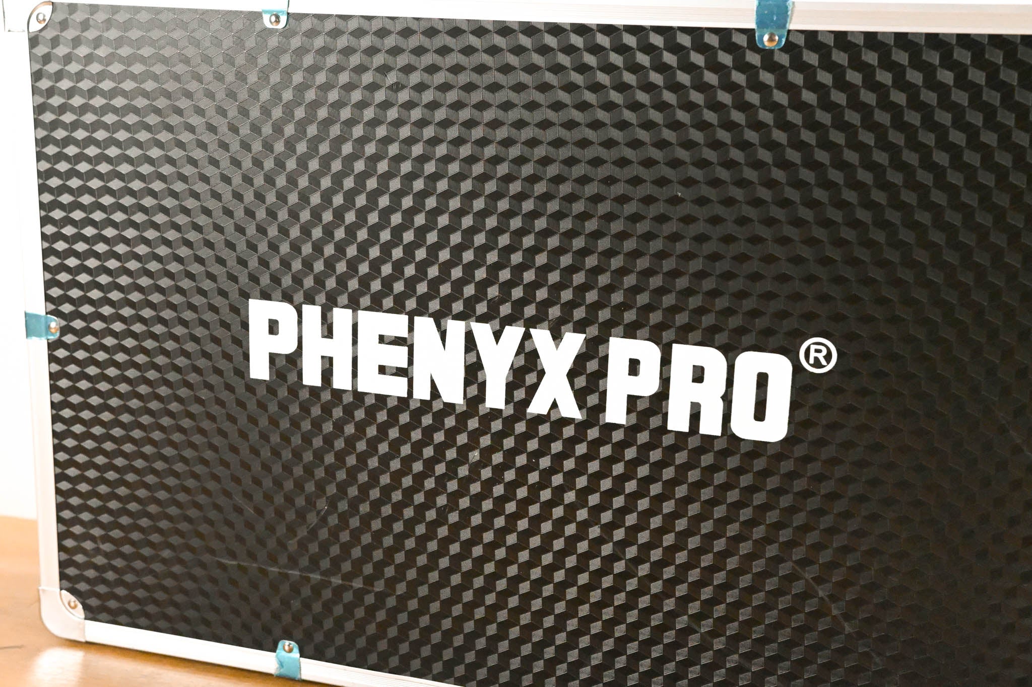 Phenyx Pro PAS-225X Antenna Distribution System Bundle for UHF Systems