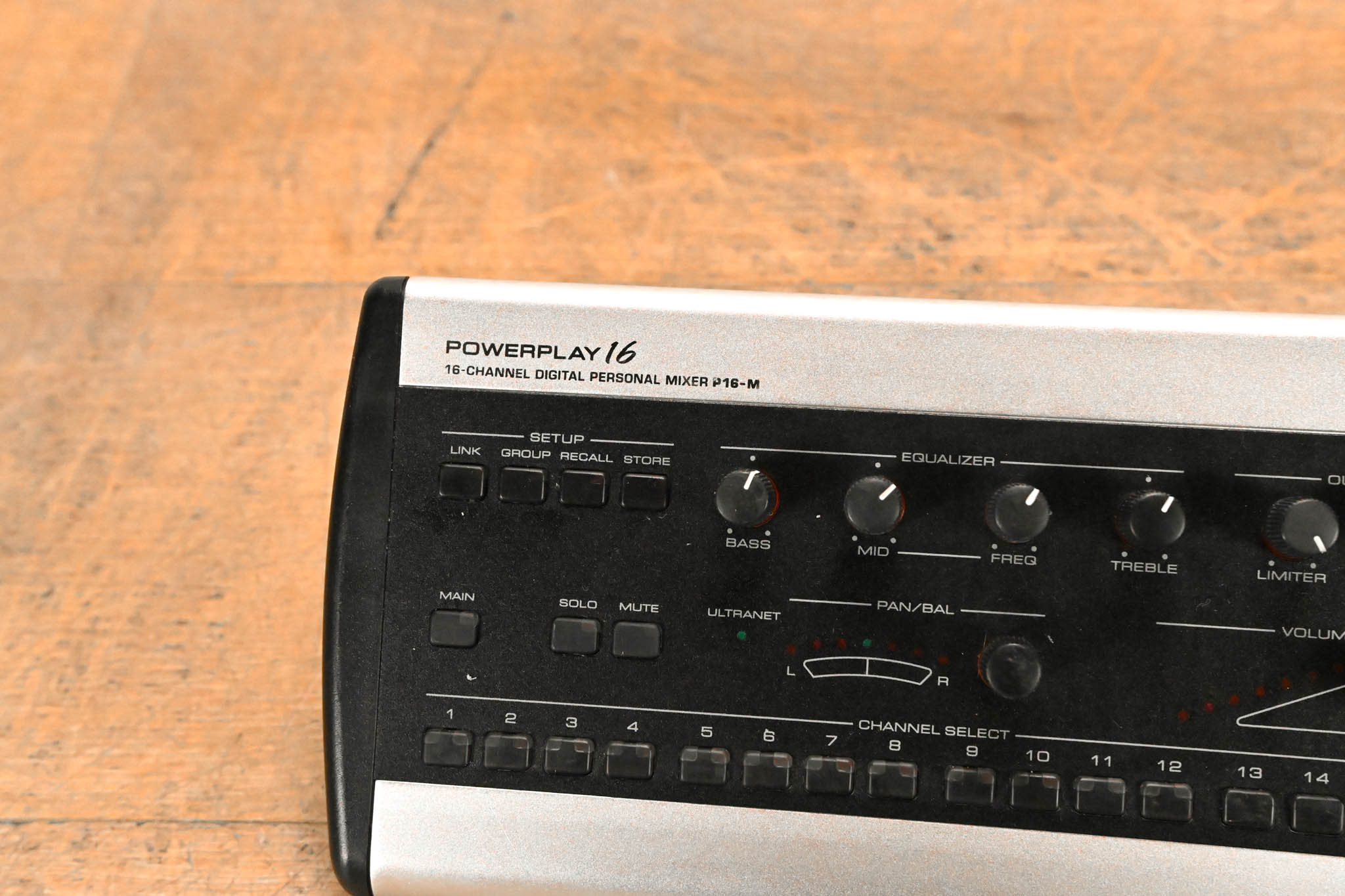 Behringer Powerplay P16-M 16-Channel Digital Personal Mixer