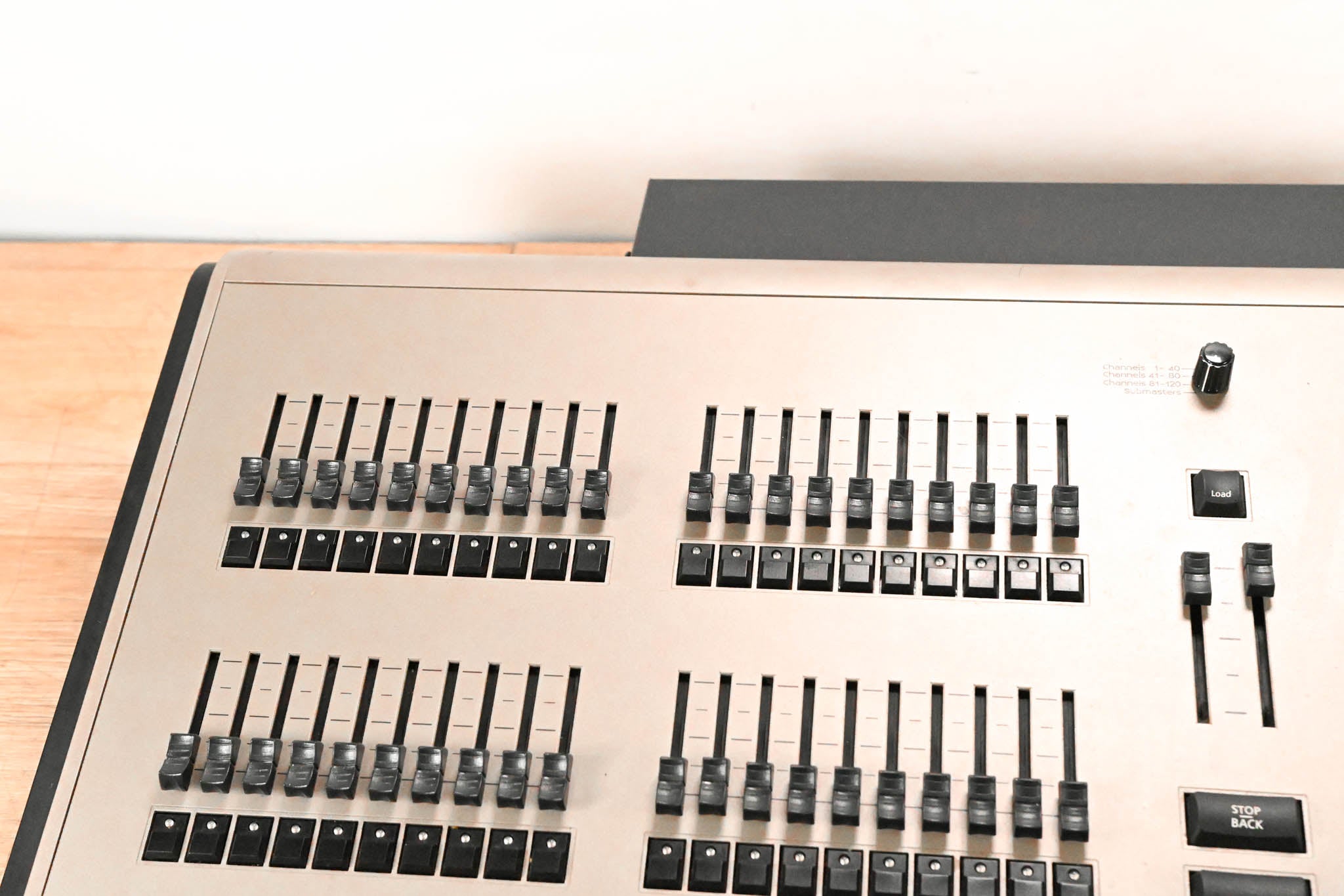 ETC Element 40-Fader 250-Channel Lighting Control Console