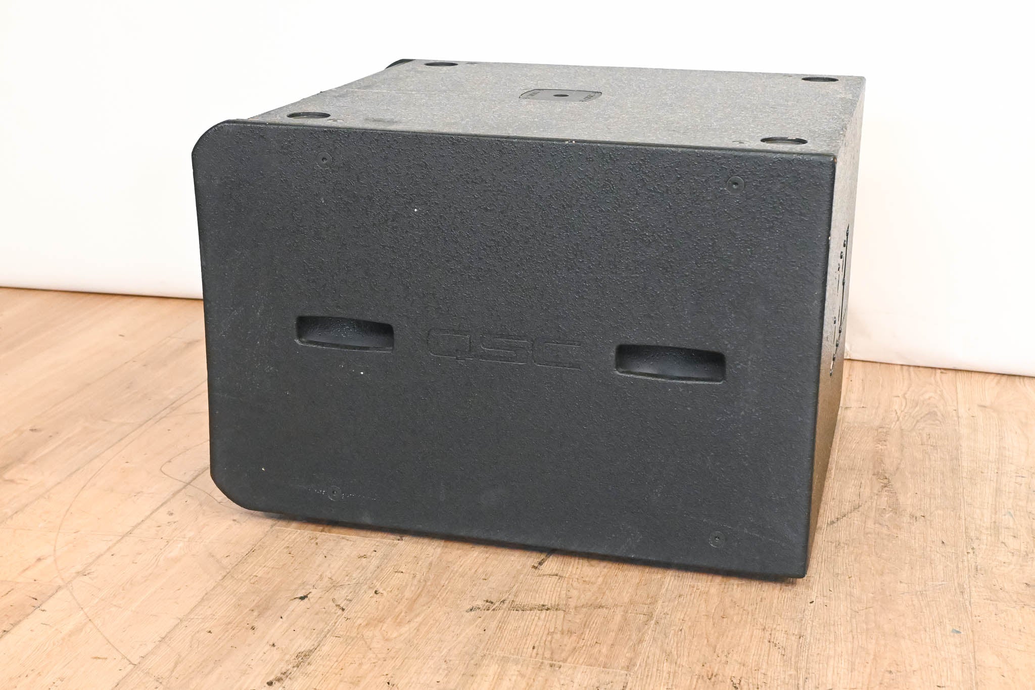 QSC GP118-SW 18" 850W Passive Subwoofer