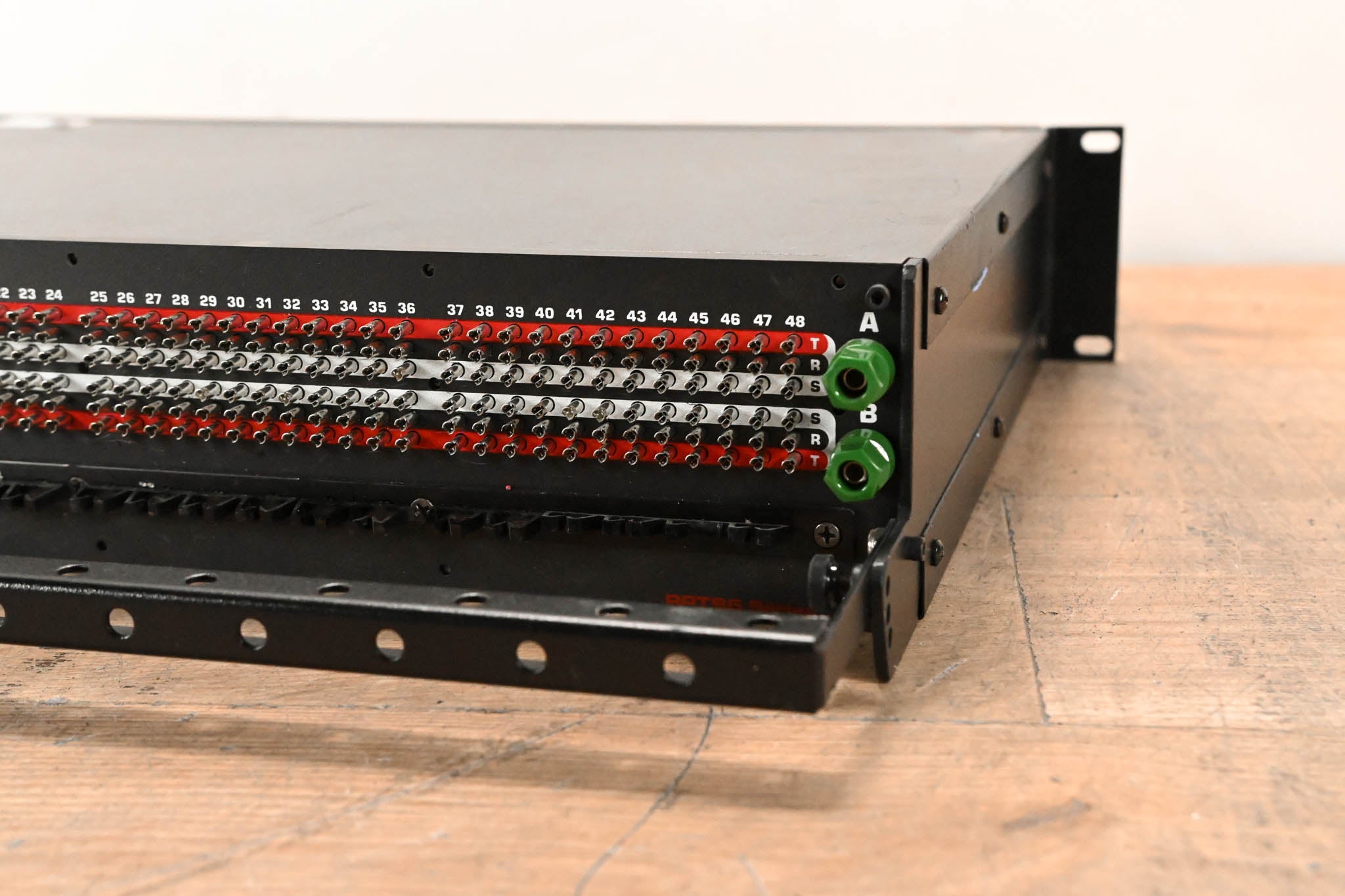 AVP RPT96 Series 2x48 2RU TT Patchbay