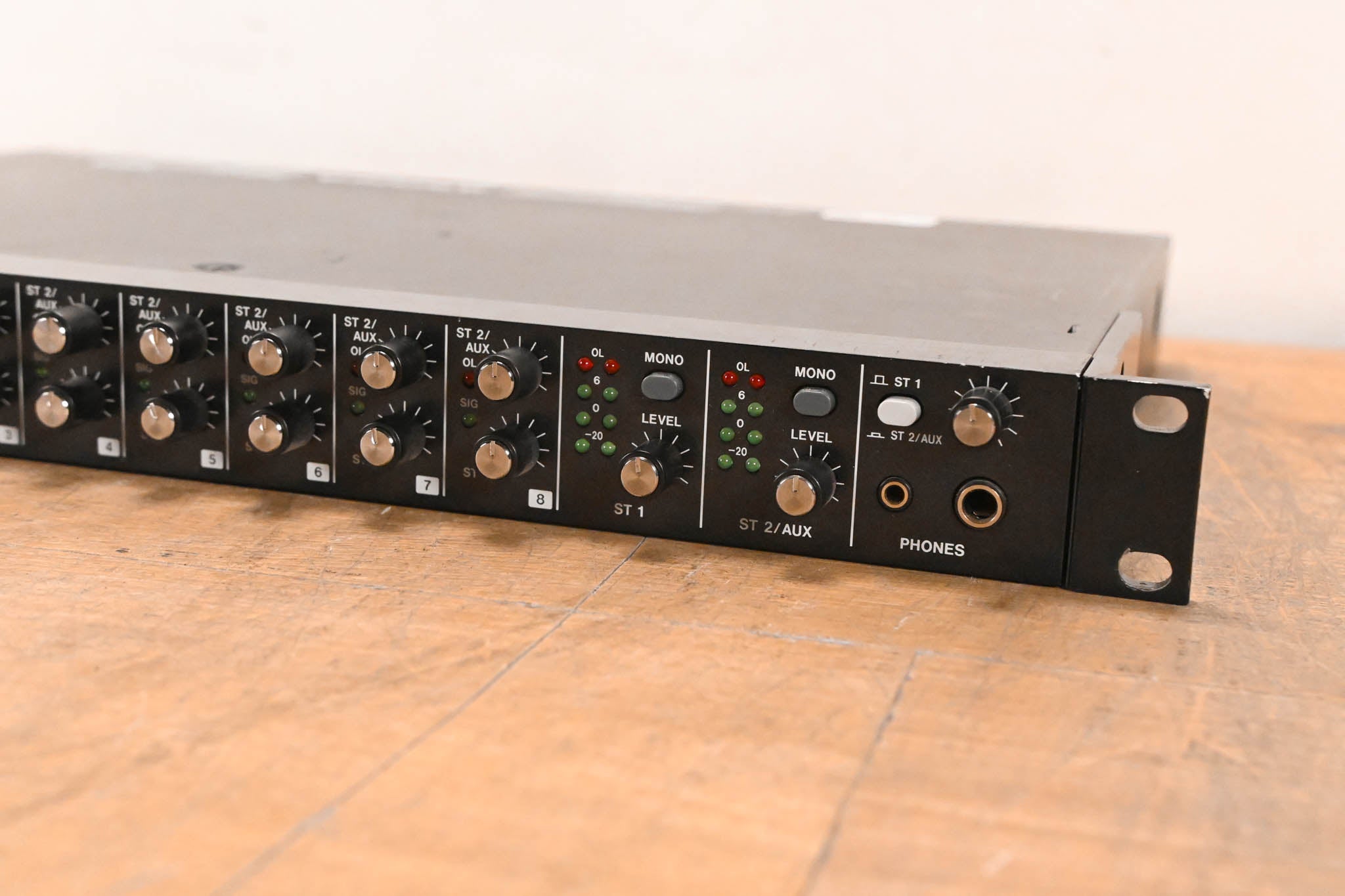 TASCAM LM-8ST Rackmount Line Mixer