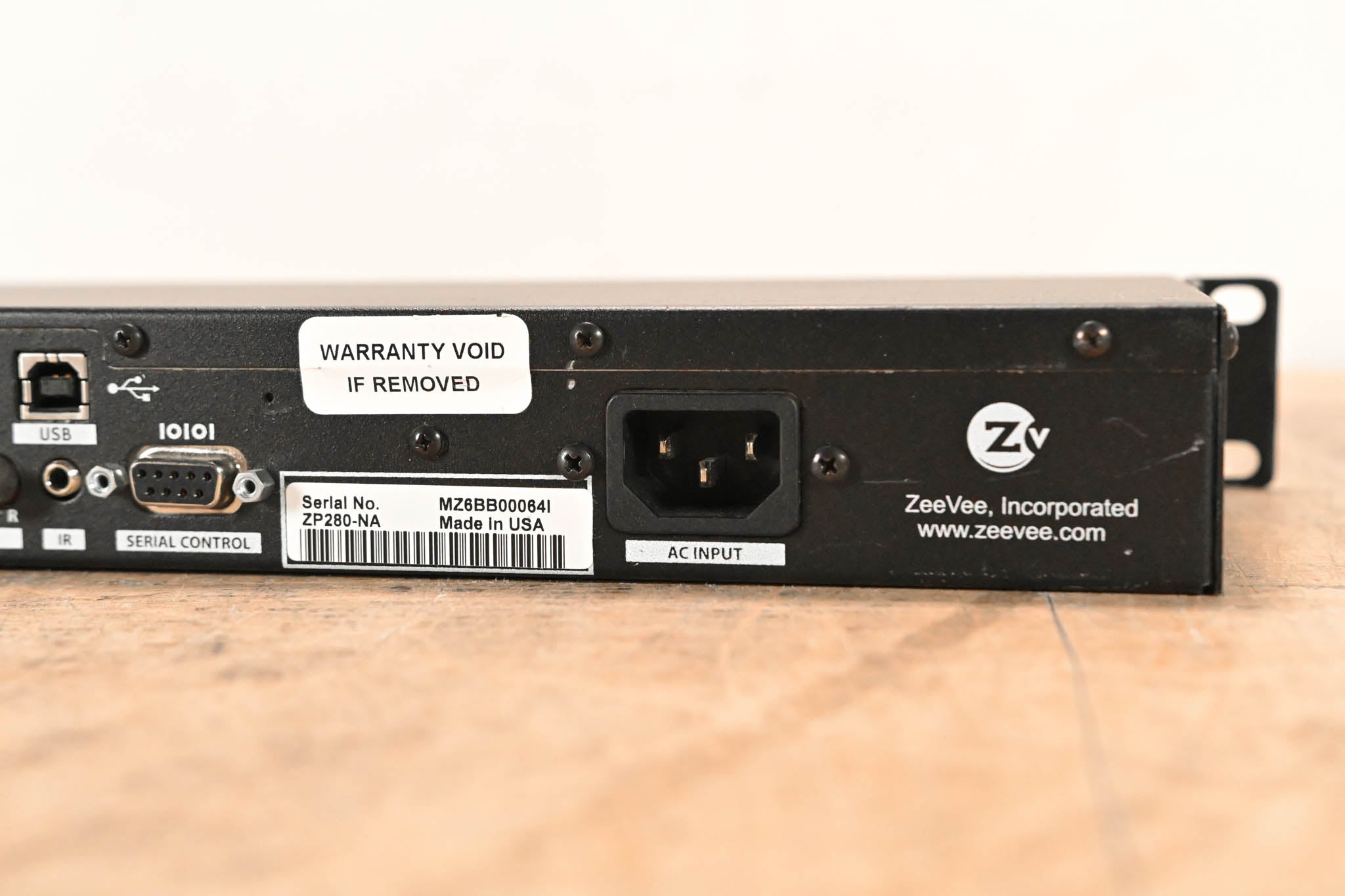 ZeeVee ZvPro 280 MPEG-2 Encoder Modulator
