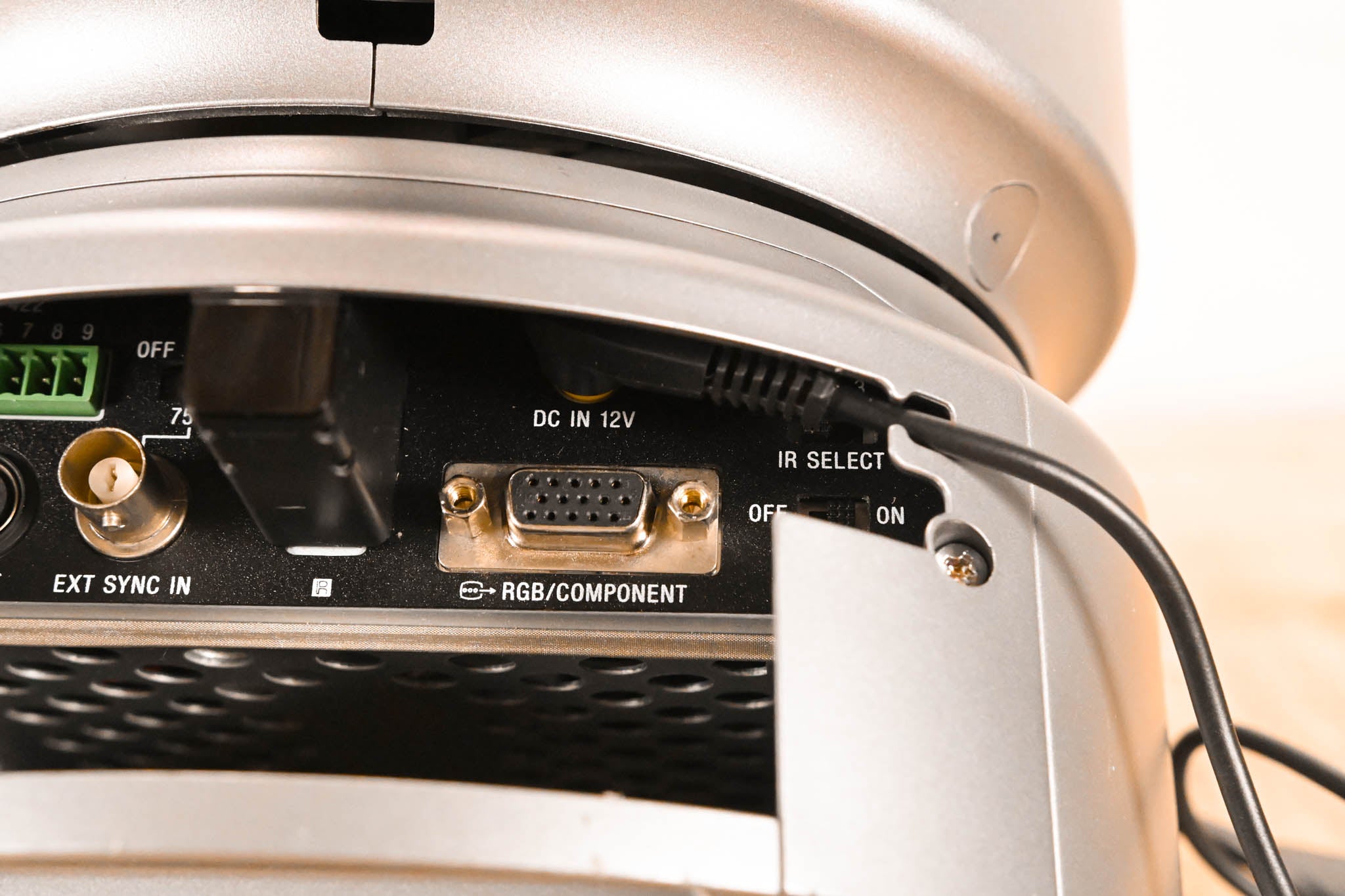 Sony BRC-H700 1/3-Inch 3-CCD HDTV Communications Camera