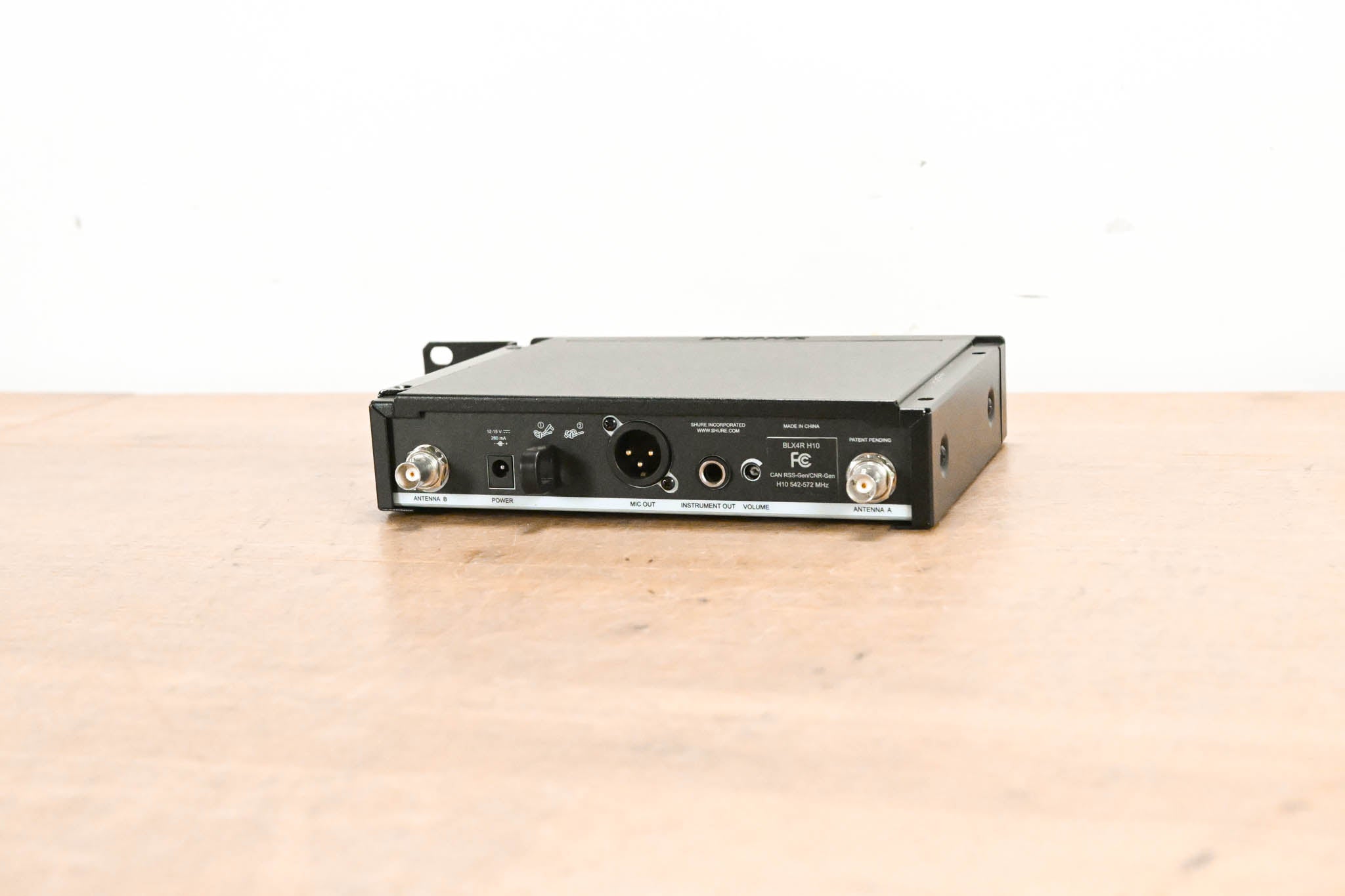 Shure BLX24R/B58 Handheld Wireless System - H10 Band (NO POWER SUPPLY)