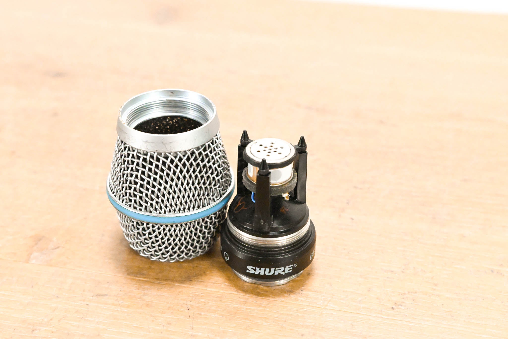 Shure BETA 87A Wireless Microphone Capsule