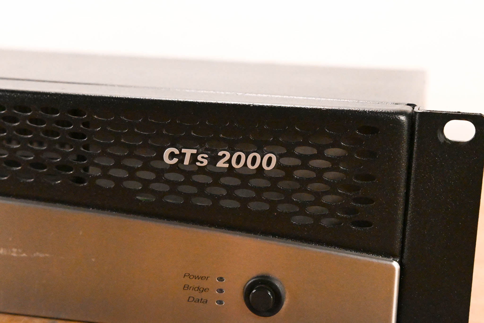 Crown CTs 2000 2-Channel 1000W Power Amplifier