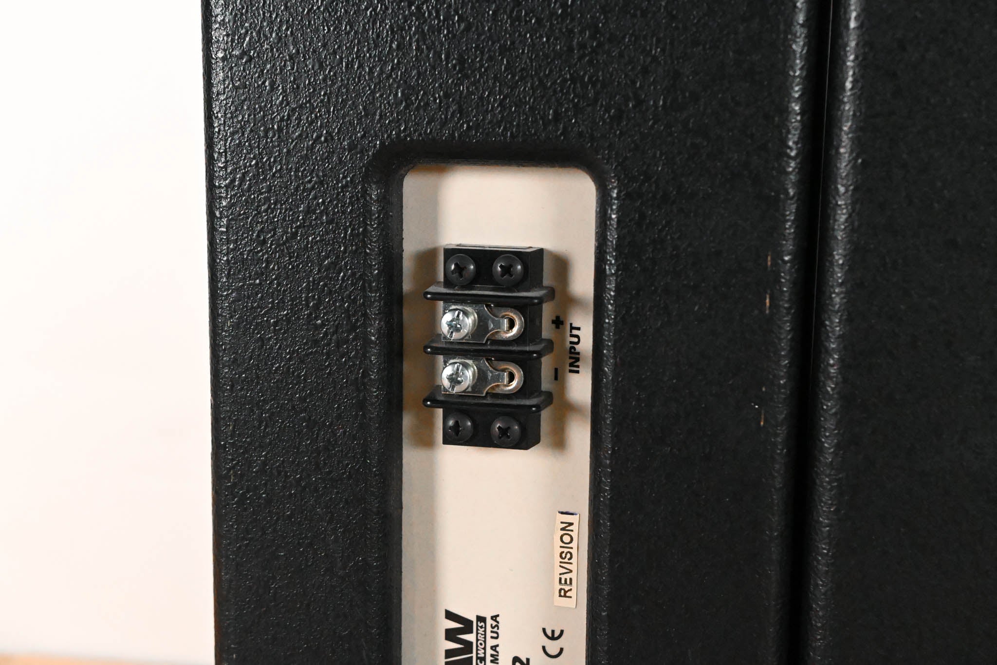 EAW UB52 Two-Way Full-Range Loudspeaker (PAIR)