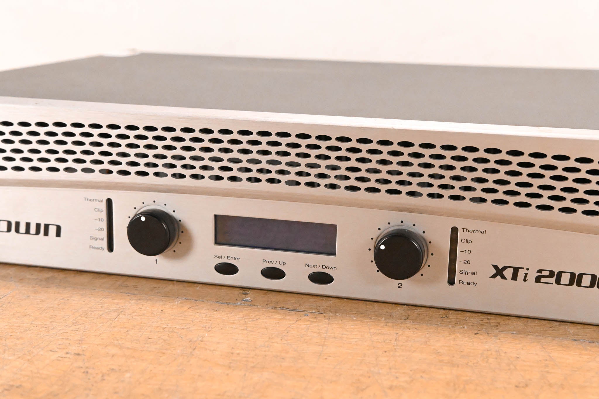 Crown XTi 2000 2-Channel Power Amplifier with DSP
