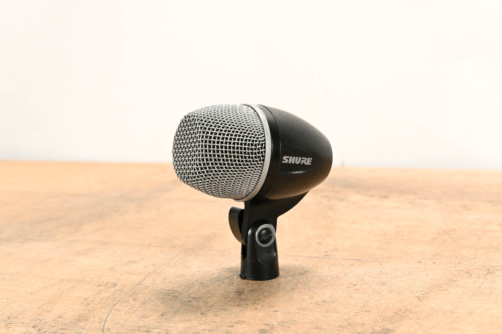 Shure PG52 Cardioid Dynamic Kick Drum Microphone