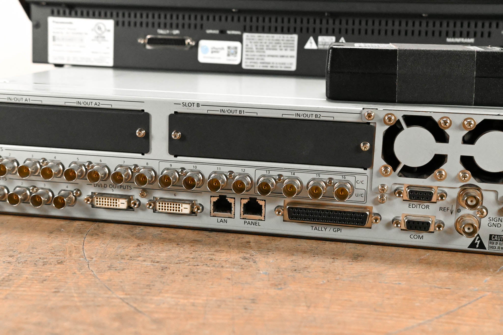 Panasonic AV-HS450 Multi-Format HD/SD 1 M/E Live Switcher