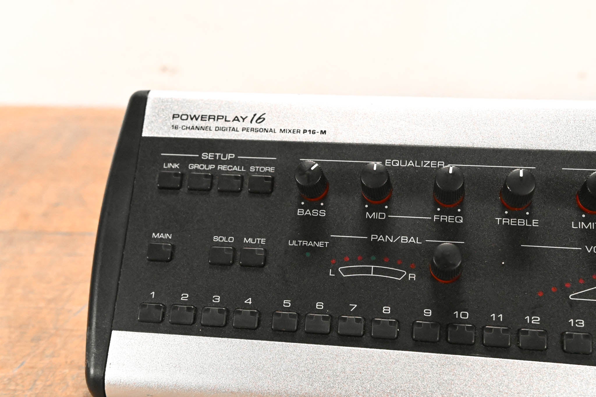 Behringer Powerplay P16-M 16-Channel Digital Personal Mixer