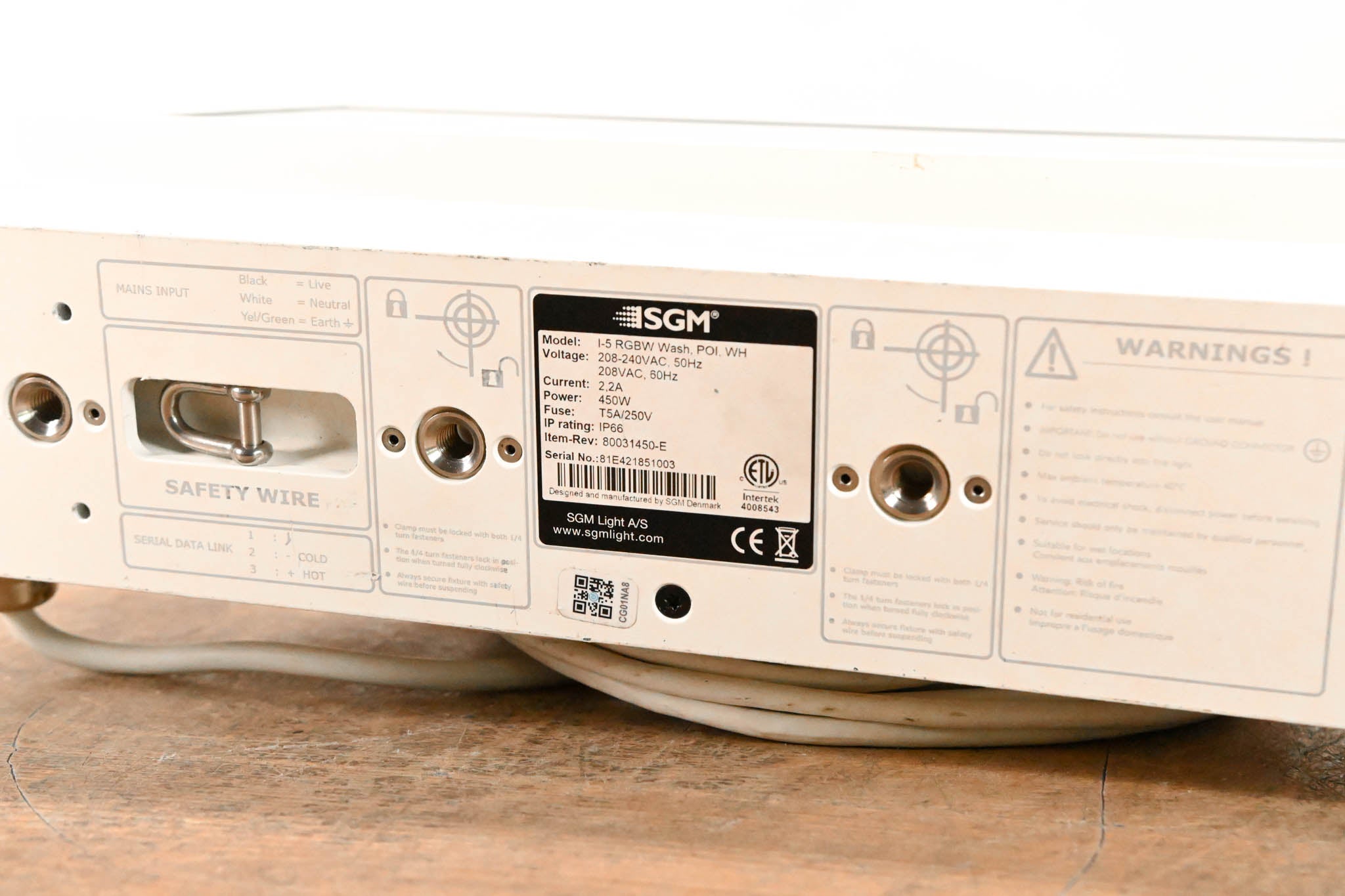 SGM i·5 RGBW POI Outdoor LED Wash Light