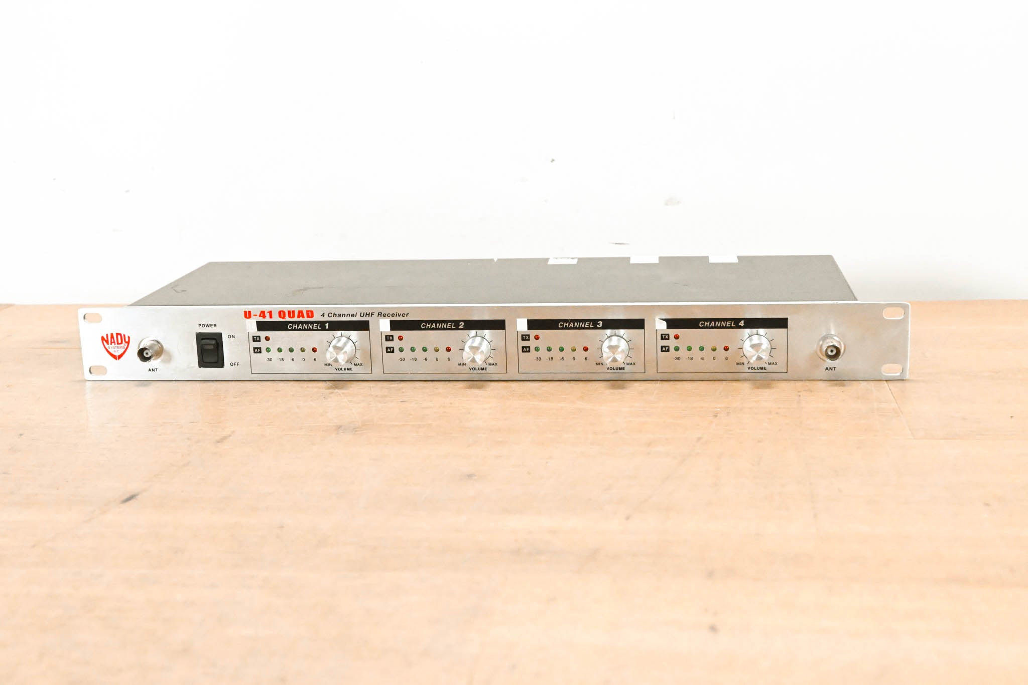 Nady U-41 Quad 4-Channel UHF Receiver (NO POWER SUPPLY)