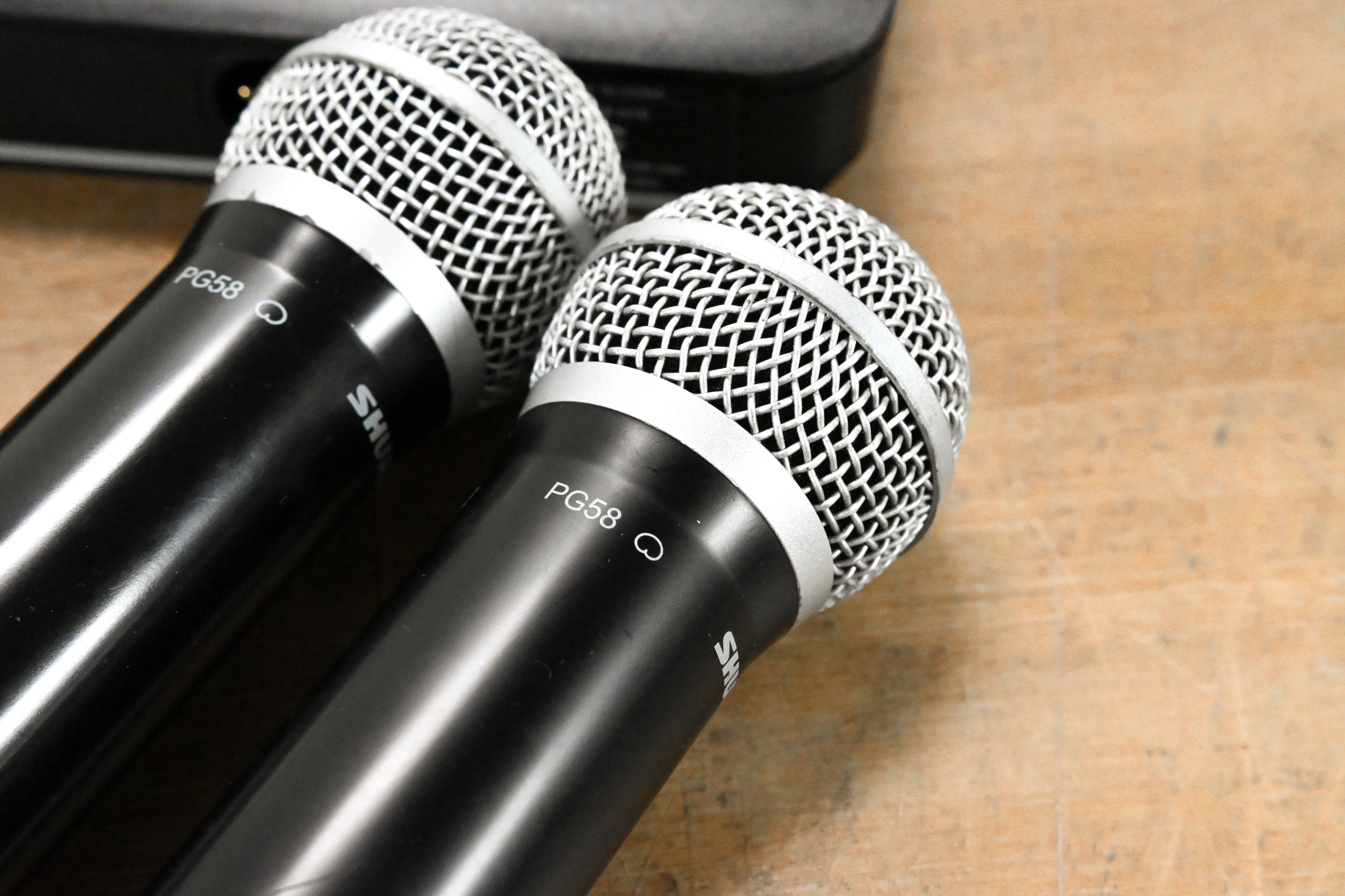 Shure BLX288/PG58 Wireless Microphone System - H10 Band NO POWER SUPPLY