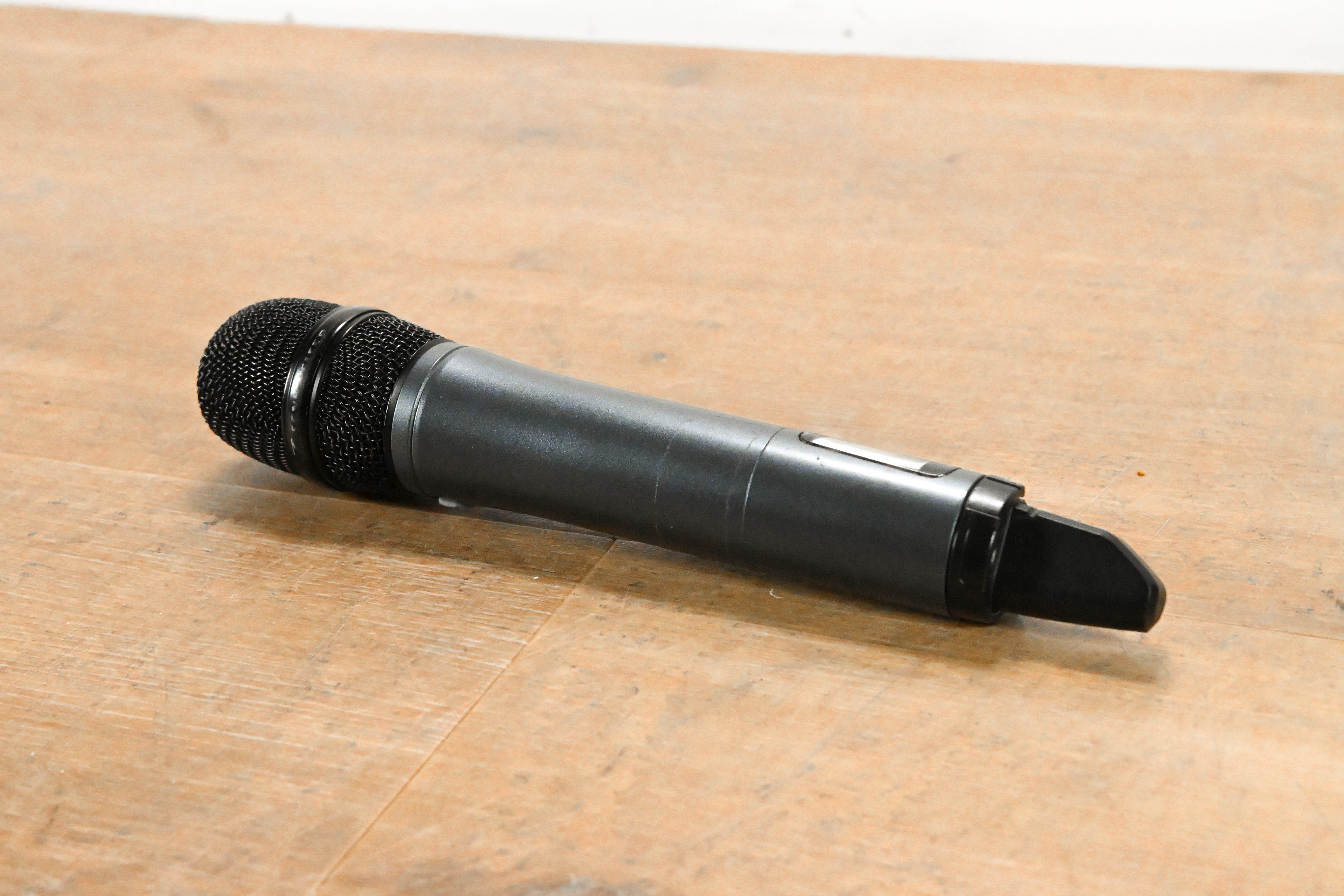 Sennheiser SKM 300 G3 Wireless Handheld Transmitter - B Band: 626-668MHz