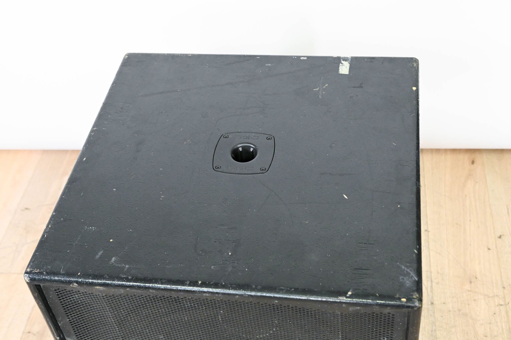 QSC HPR181W 18" Powered Subwoofer