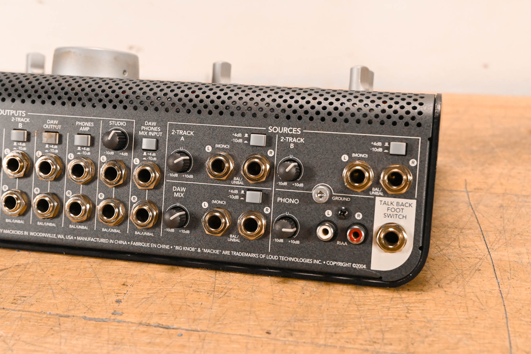 Mackie Big Knob Studio Command System