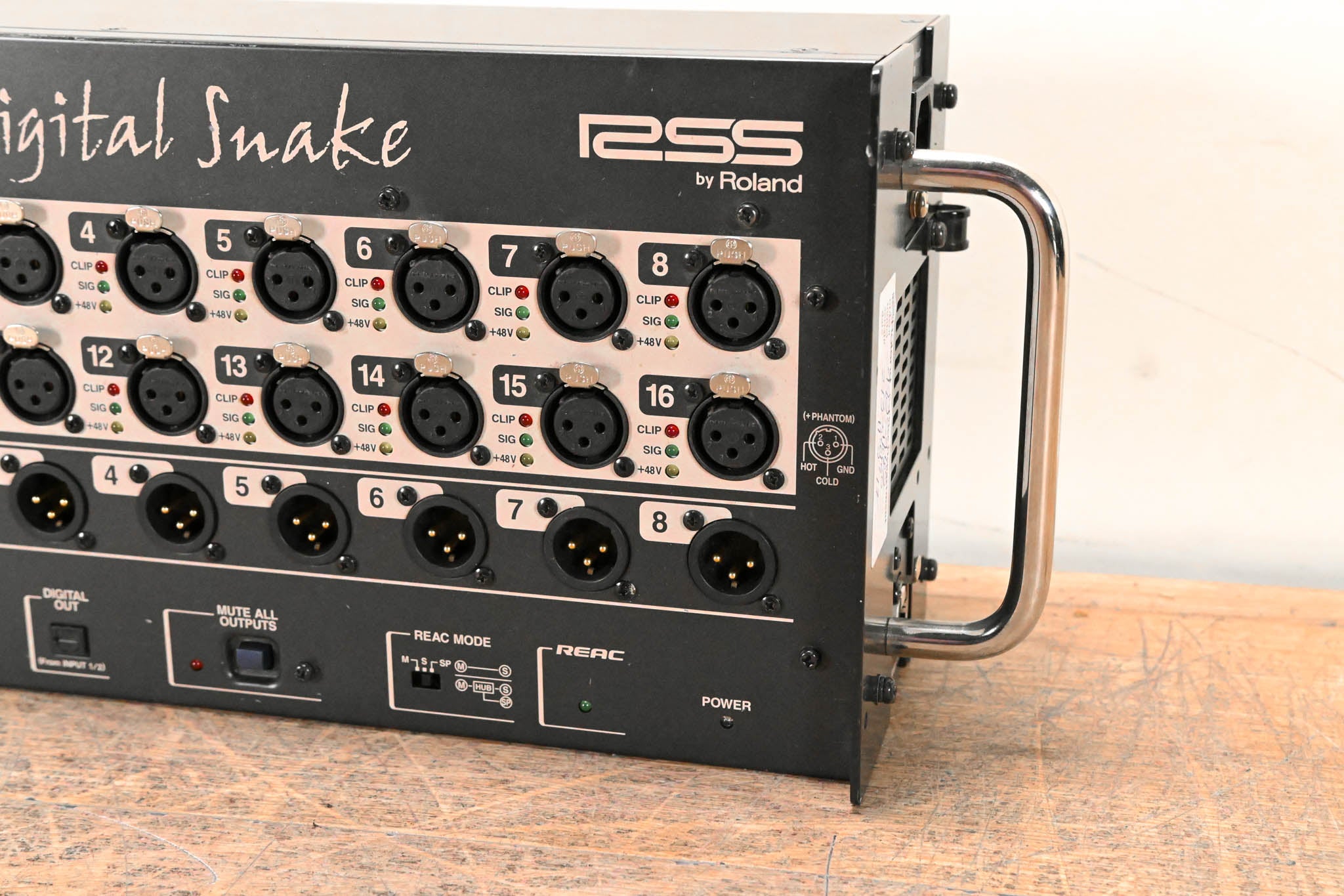 Roland S-1608 16 x 8 Stage Unit